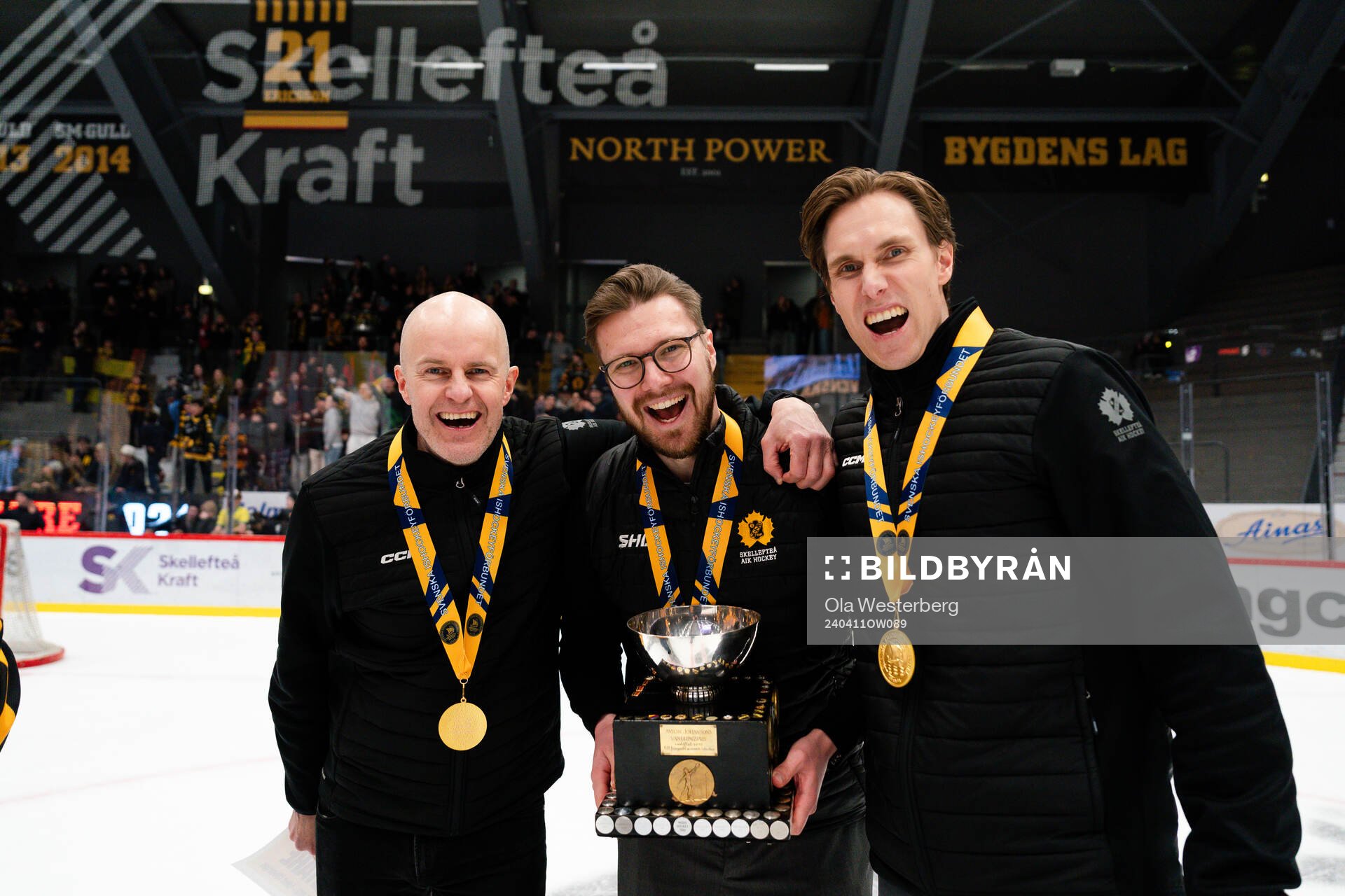 Tränarna Fredrik Kariander, Tim Alfredsson och Joel