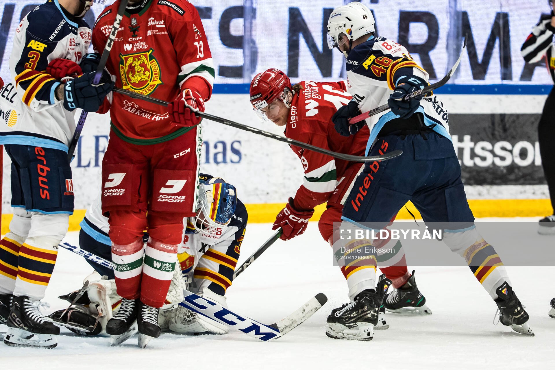Djurgårdens målvakt Viktor Andrén och Moras Noah Steen