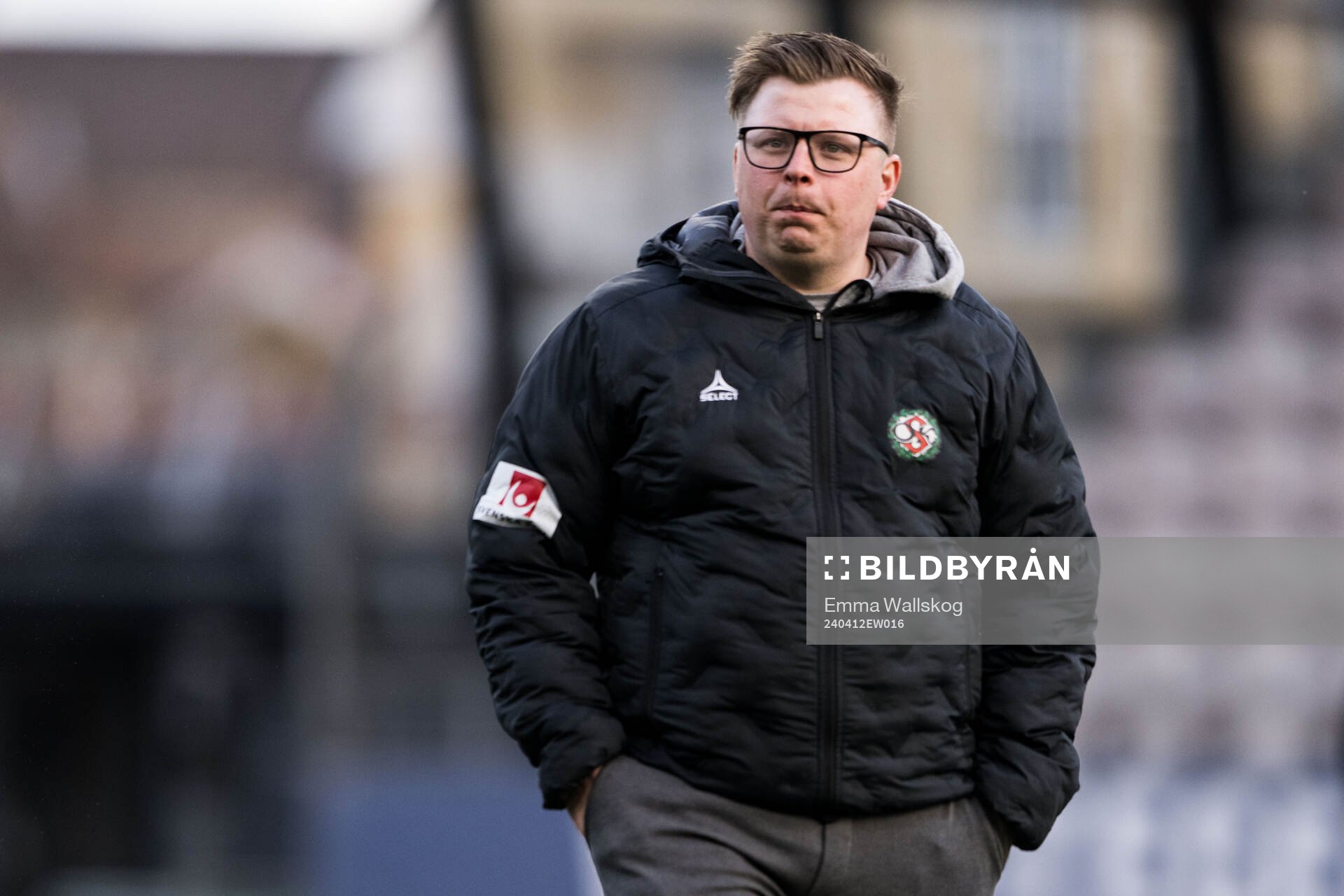 Örebros tränare Dennis Gabrielsson inför fotbollsmatchen i Elitettan mellan Örebro och Lidköping den 12 april 2024 i Örebro. 