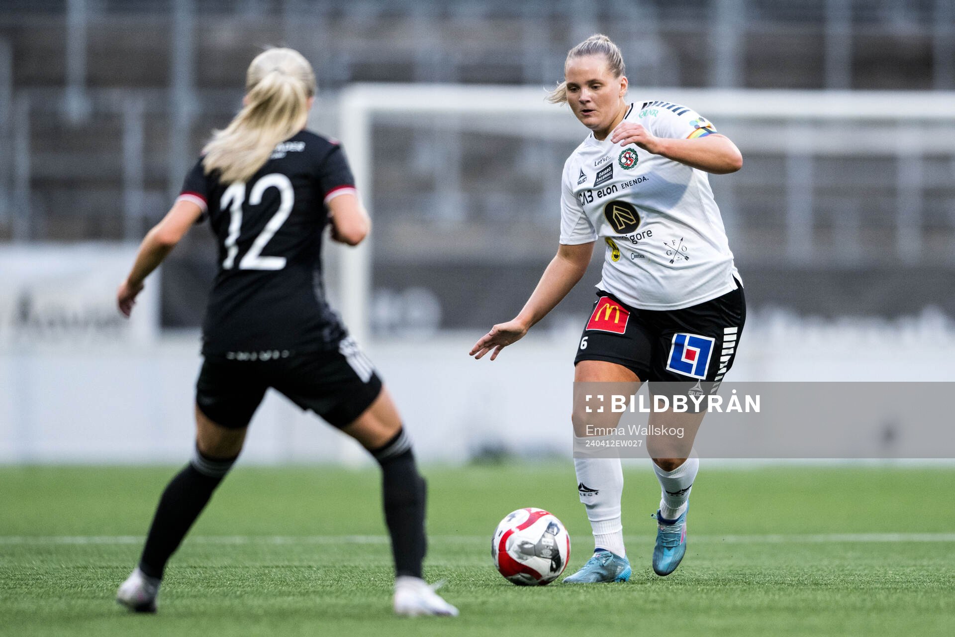 Örebros Agnes Andersson under fotbollsmatchen i Elitettan mellan Örebro och Lidköping den 12 april 2024 i Örebro. 