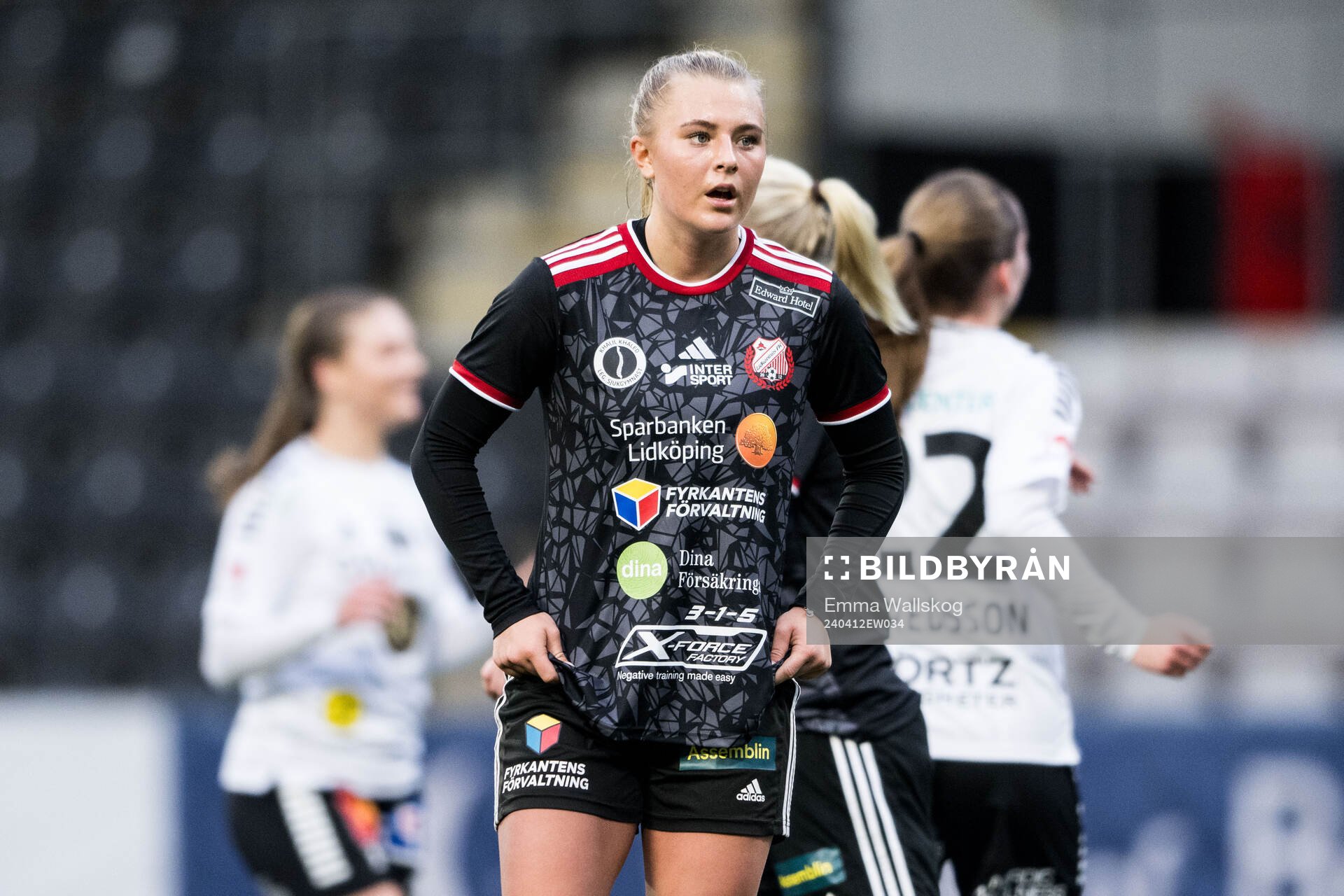 Lidköpings Venla Lindfors deppar