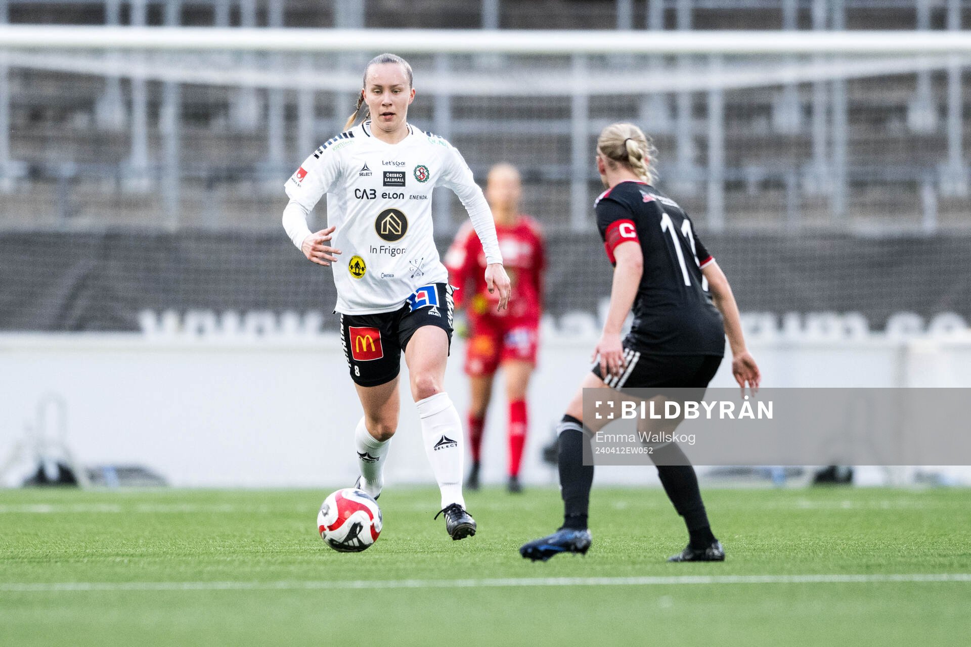 Örebros Matilda Wennberg under fotbollsmatchen i Elitettan mellan Örebro och Lidköping den 12 april 2024 i Örebro. 