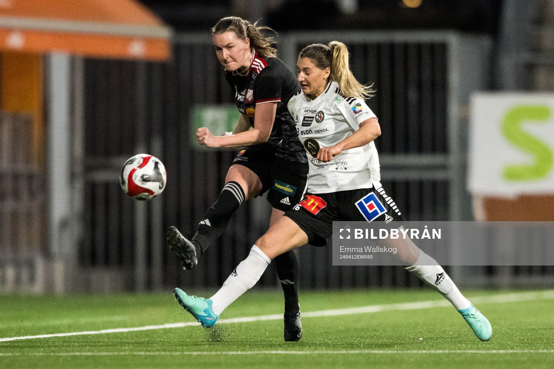 Lidköpings Emma Gabrielsson och Örebros Grace Wallin