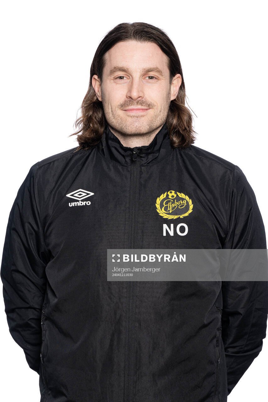 Ledare Nino Osmanagic under en porträttfotografering med Elfsborg U17/U16 den 12 april 2024 i Borås. 