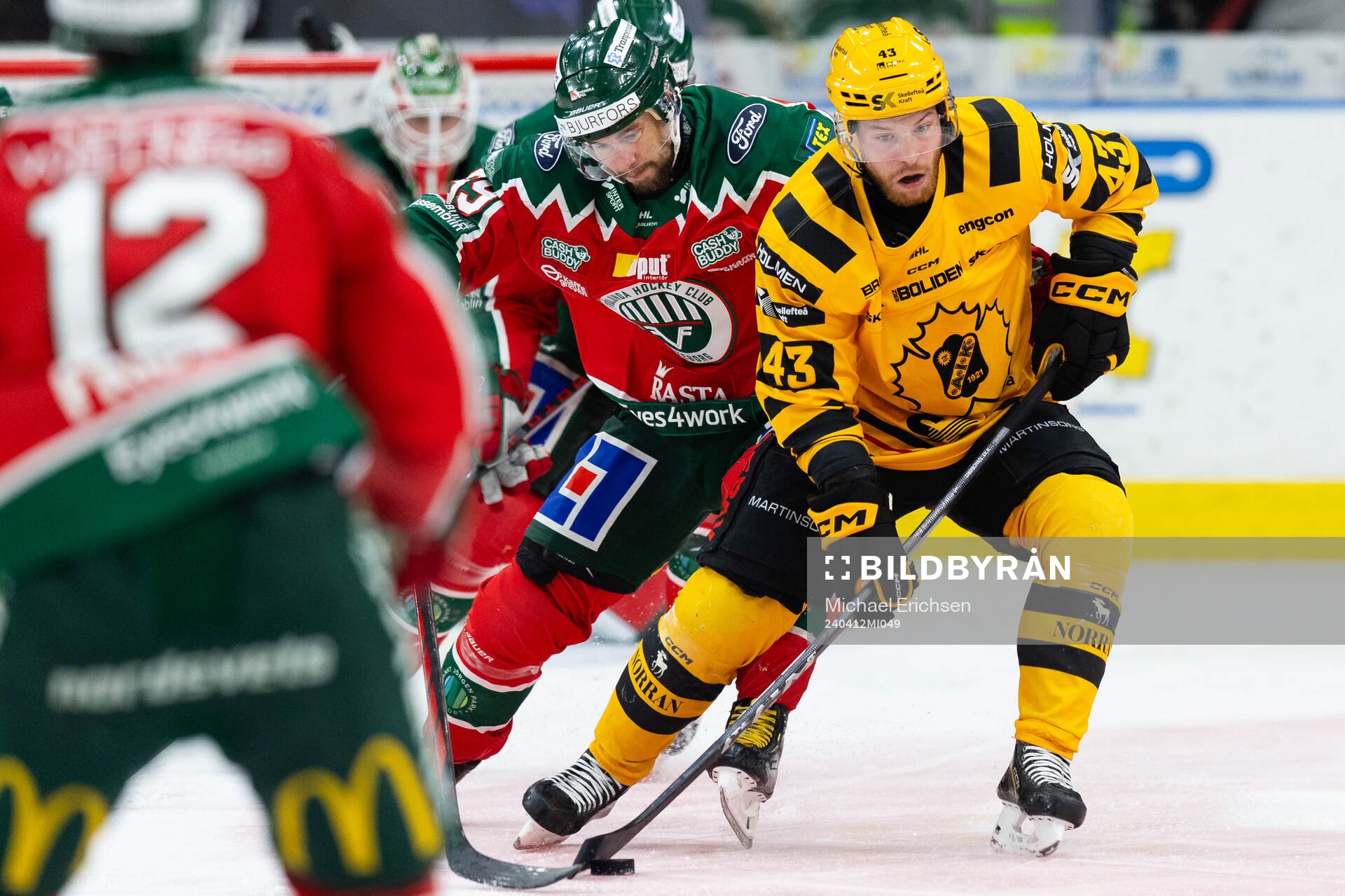 Frölundas Mikael Ruohomaa och Skellefteås Filip Sandberg