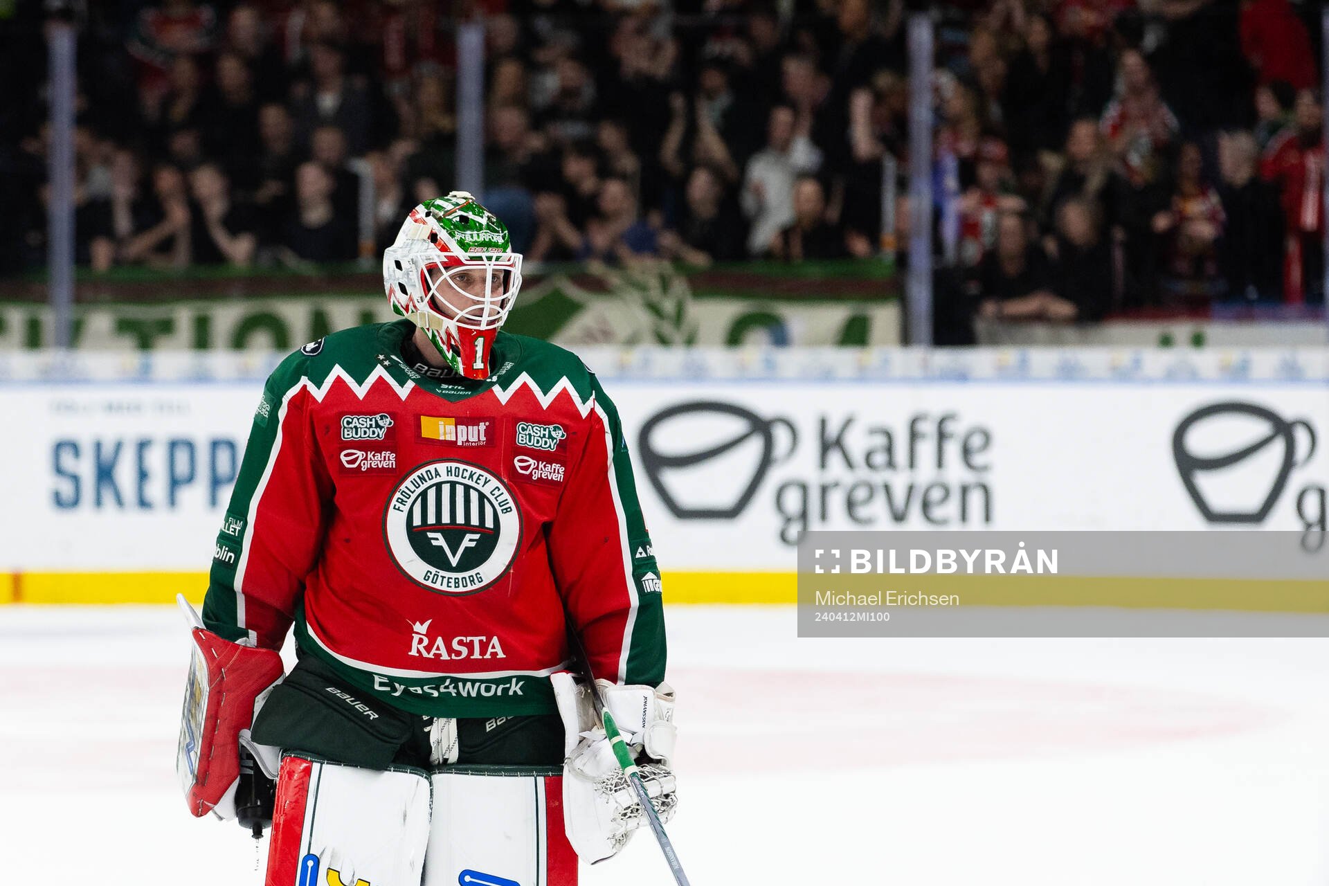 Frölundas målvakt Lars Johansson deppar