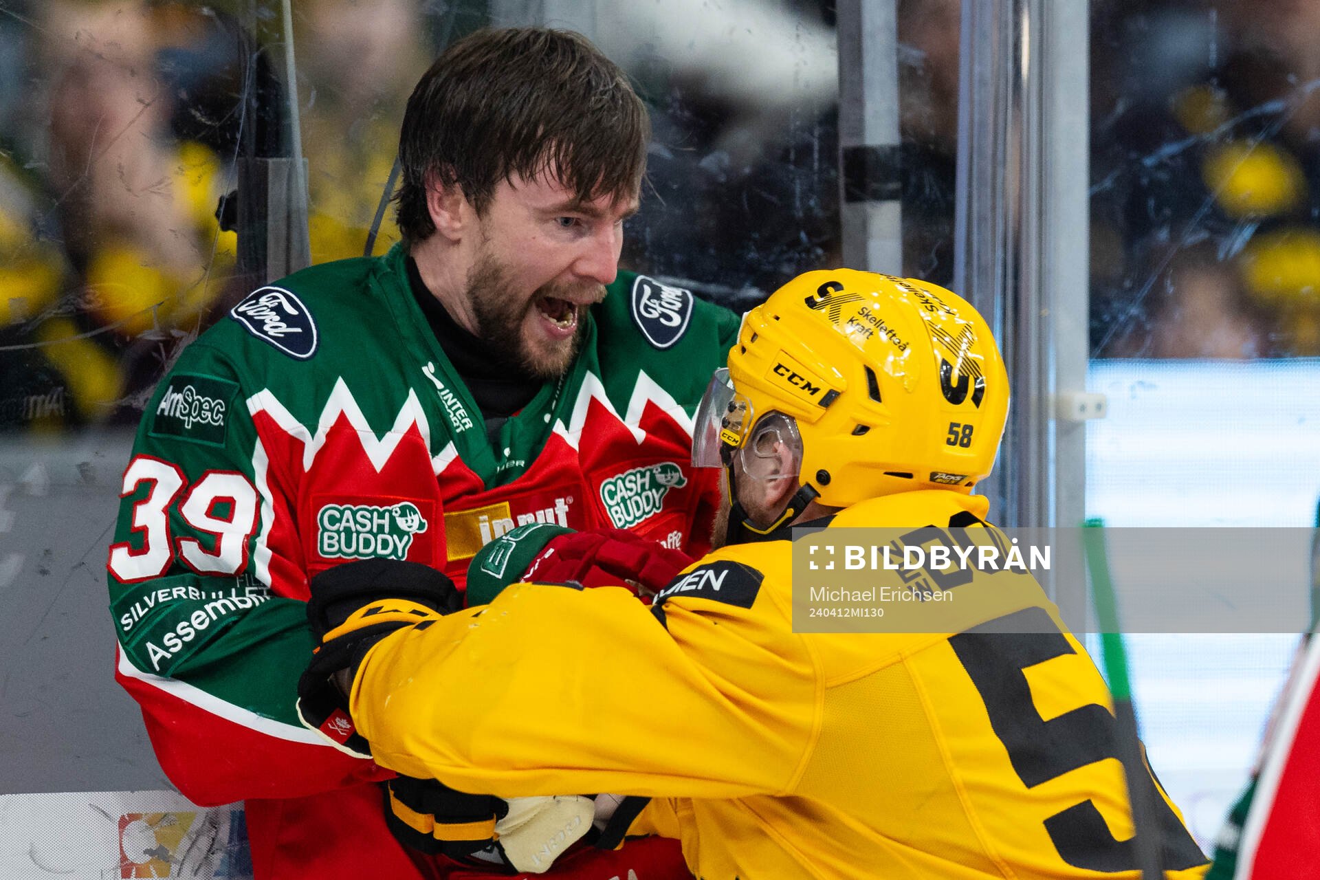 Frölundas Mikael Ruohomaa och Skellefteås Oskar Nilsson