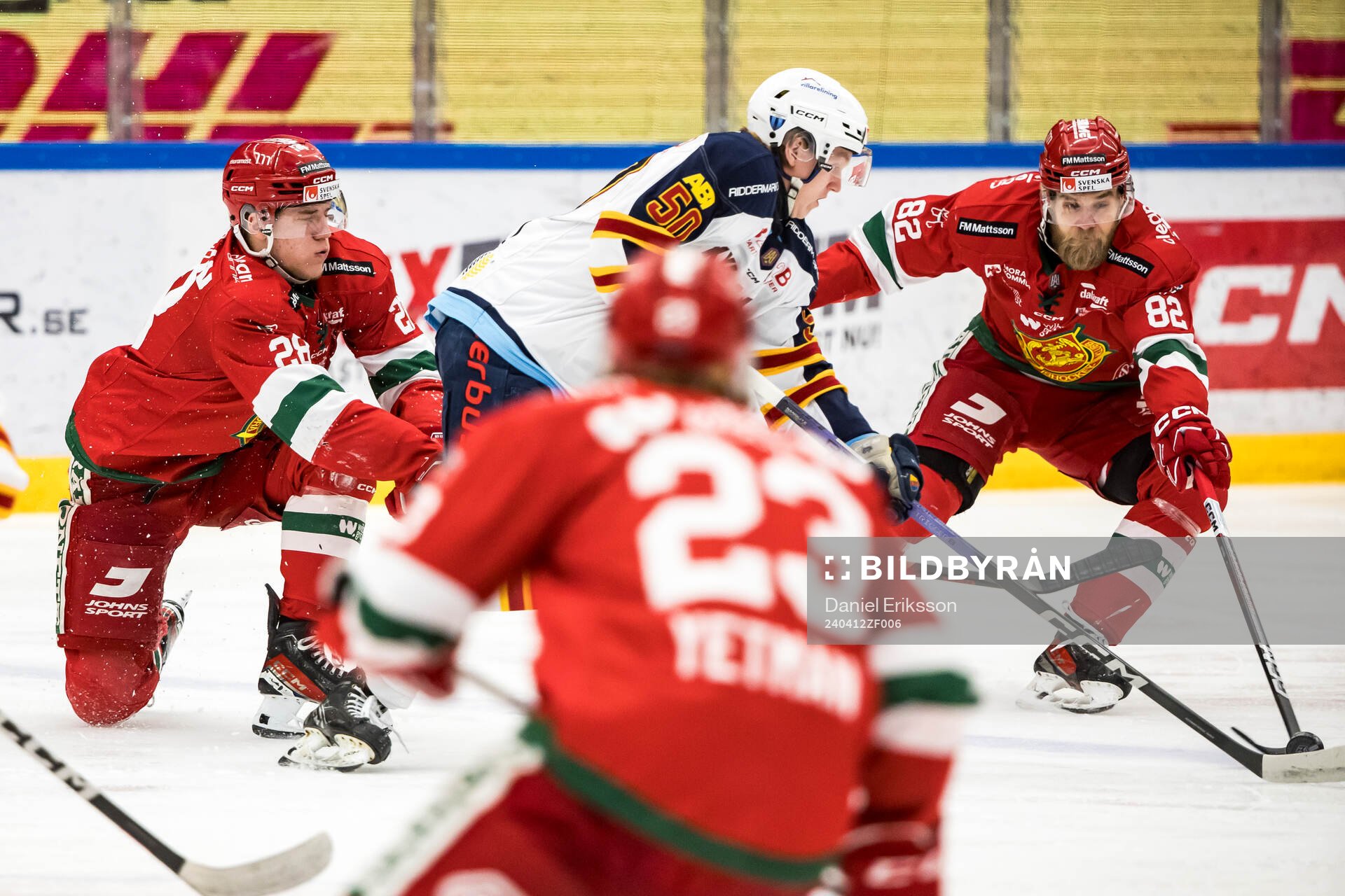 Moras Michael Brandsegg-Nygård och Djurgårdens Melvin