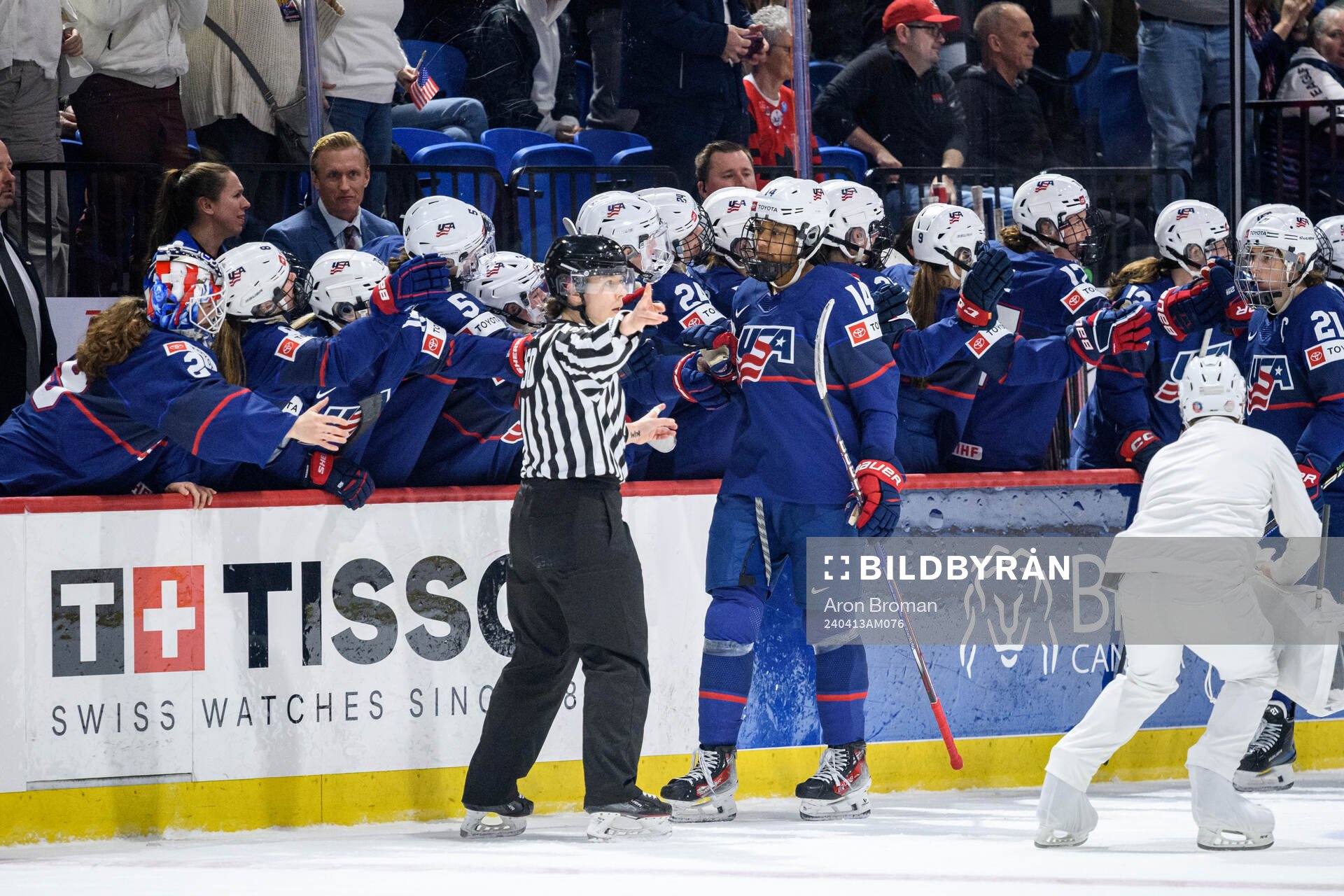Laila Edwards of USA celebrates