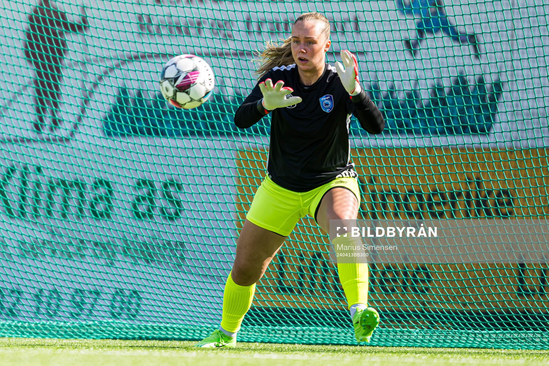 Sandra Rød Ask of Fyllingsdalen warms up