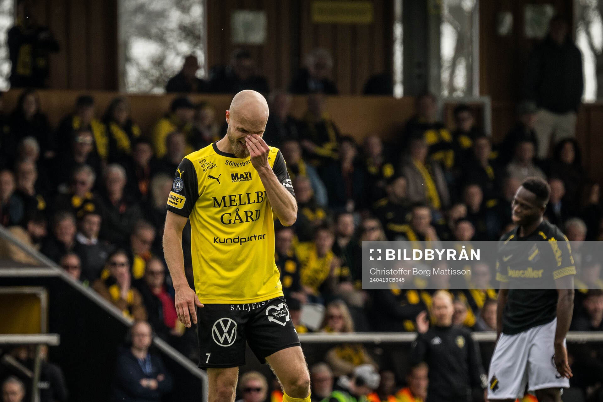 Mjällbys Viktor Gustafson deppar