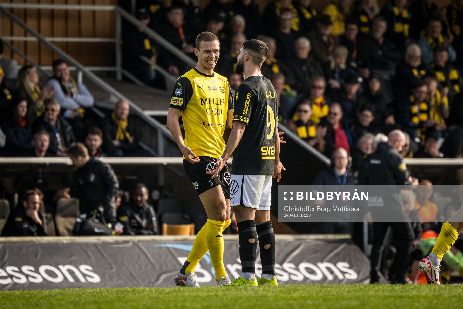 Mjällbys Arvid Brorsson och AIKs Omar Faraj