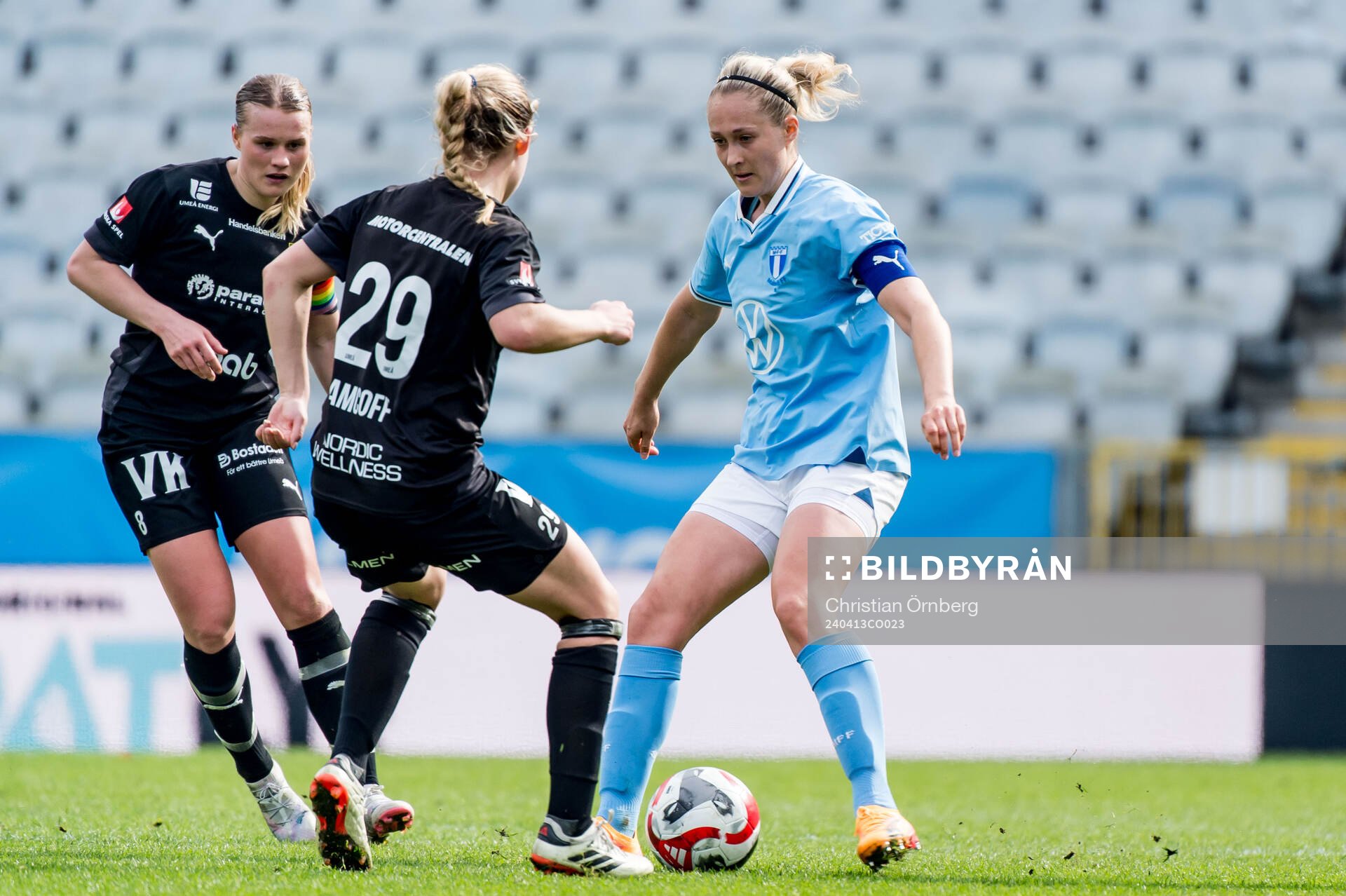Malmö FFs Sanna Kullberg och Umeås Inez Amcoff