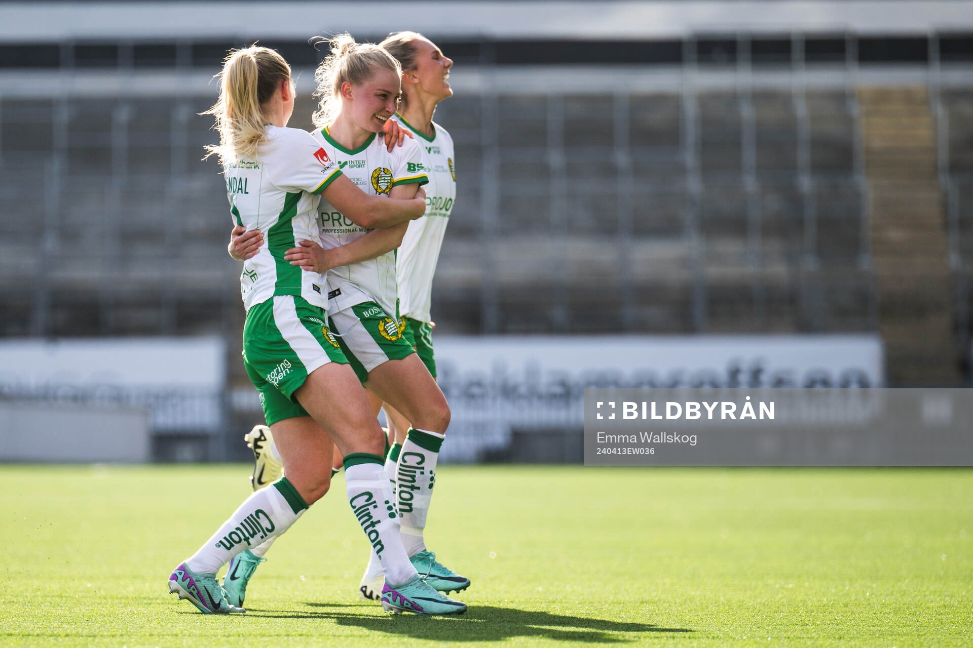 Hammarbys Anna Jøsendal och Emilie Joramo jublar