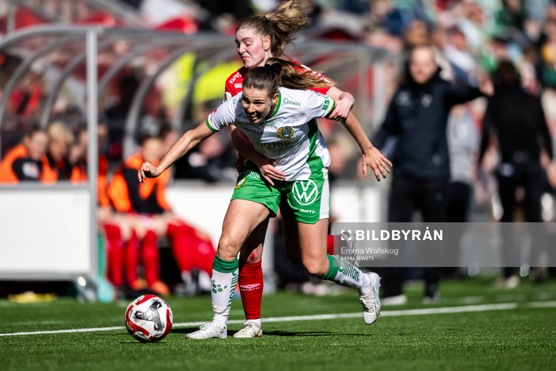 Hammarbys Emma Westin och KIF Örebros Bergþora Sol