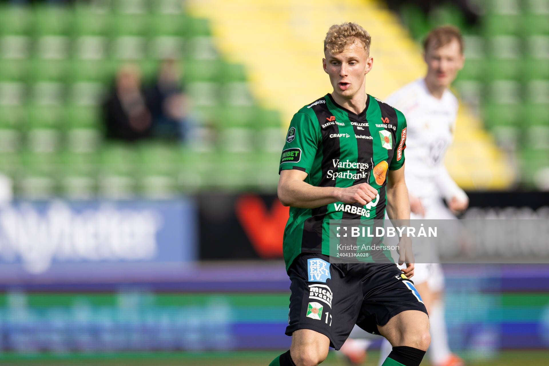 Varbergs Liam Olausson under fotbollsmatchen i Superettan mellan Varberg och Östersund den 13 april 2024 i Varberg. 