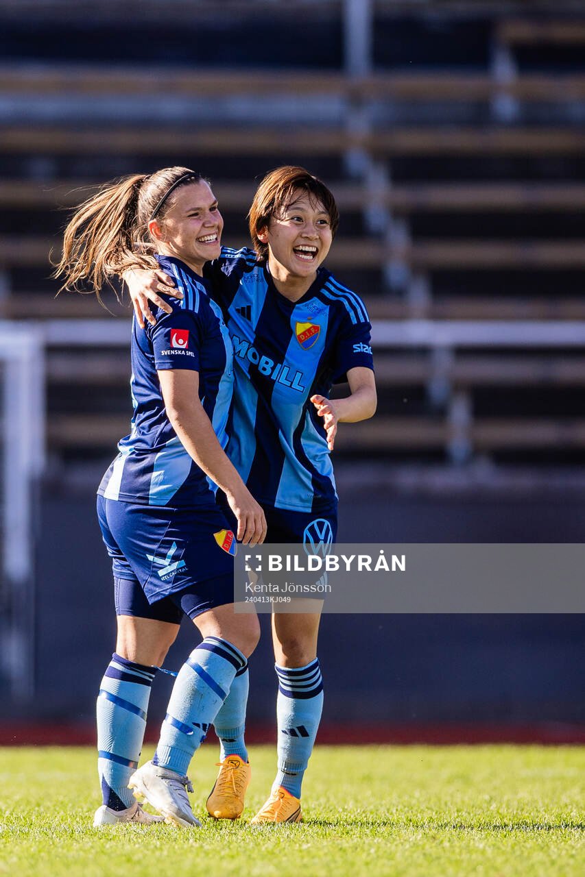 Djurgårdens Djurgårdens Shinomi Koyama (m) jublar med
