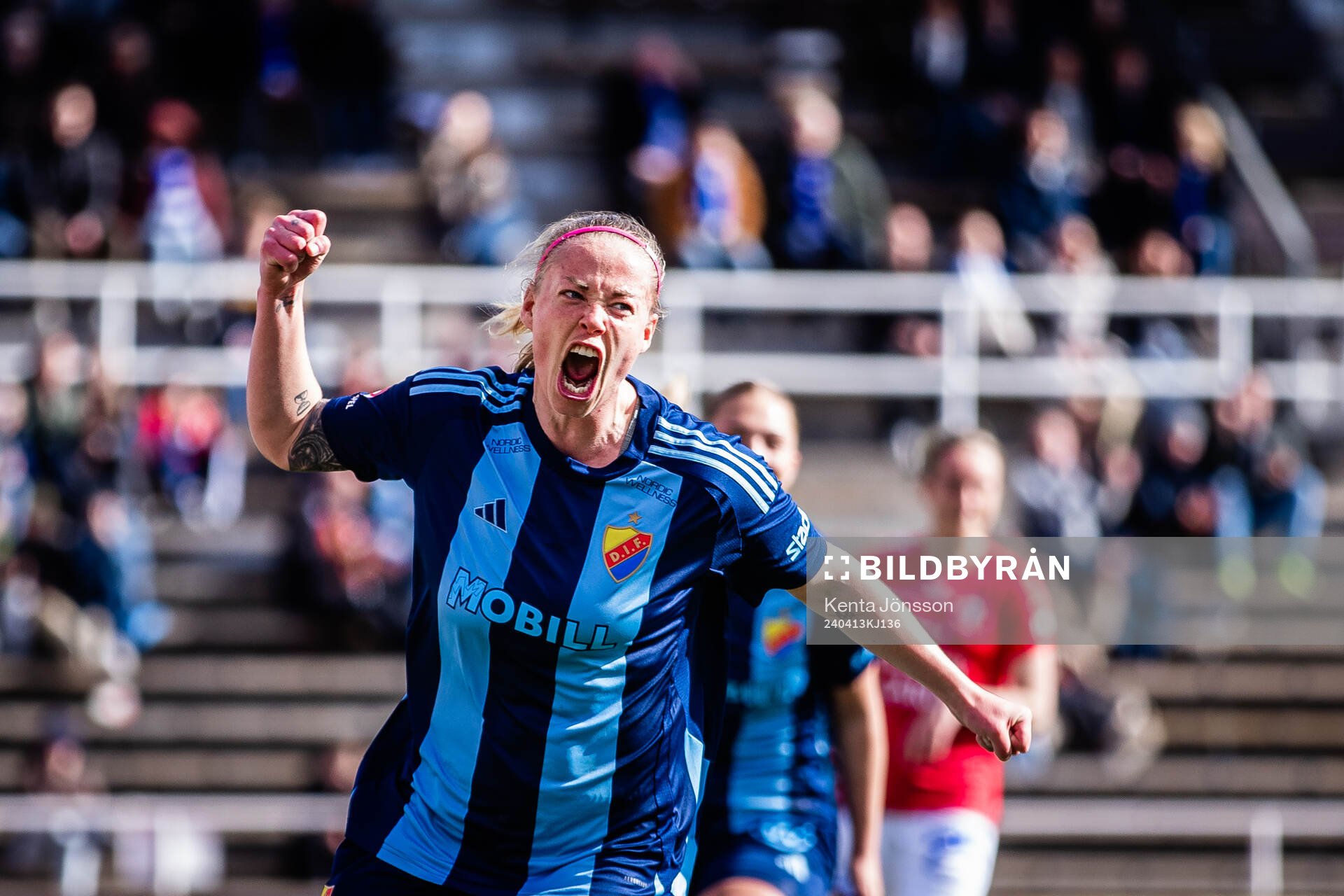 Djurgårdens Sessy Åsland jublar