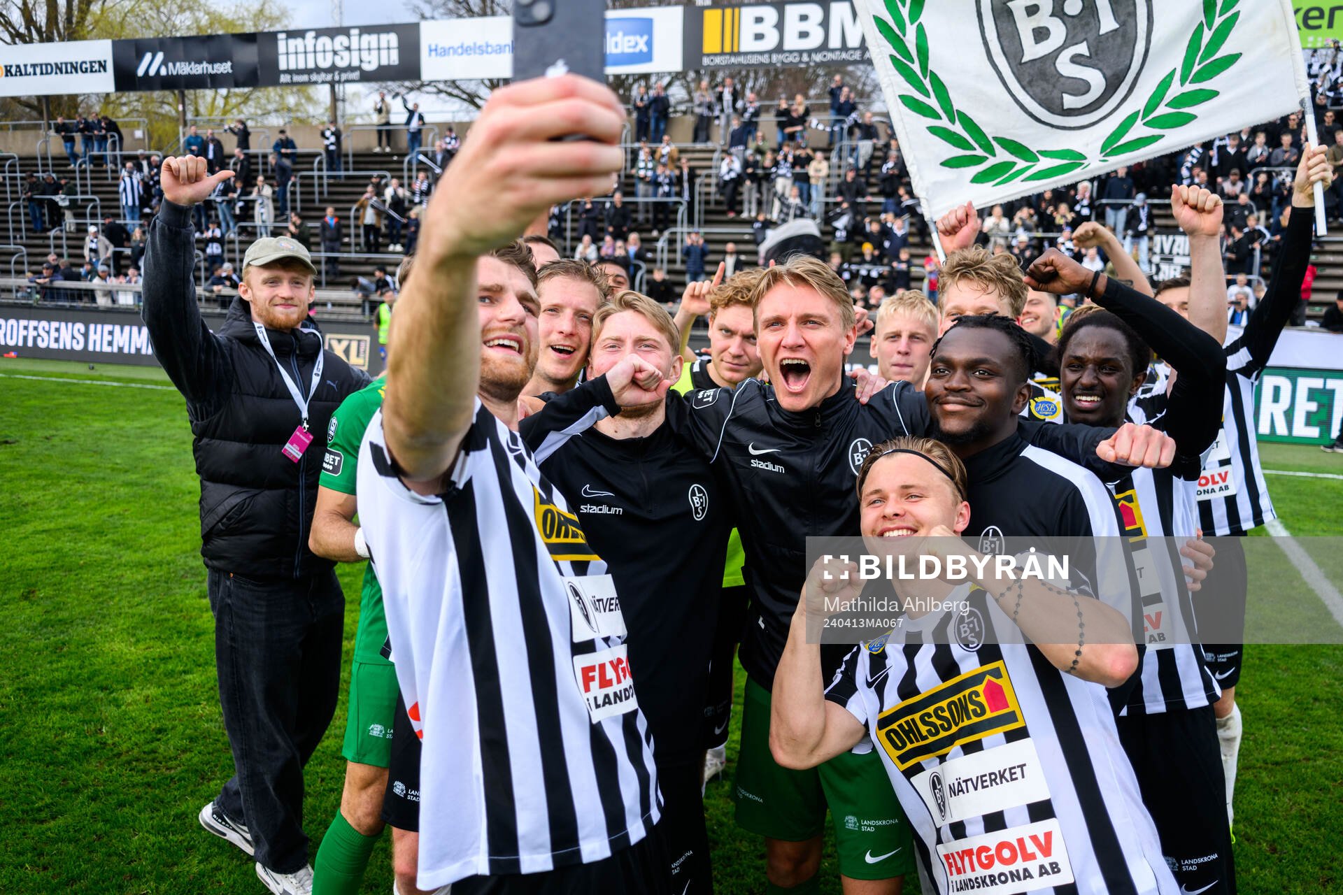 Landskronas spelare jublar