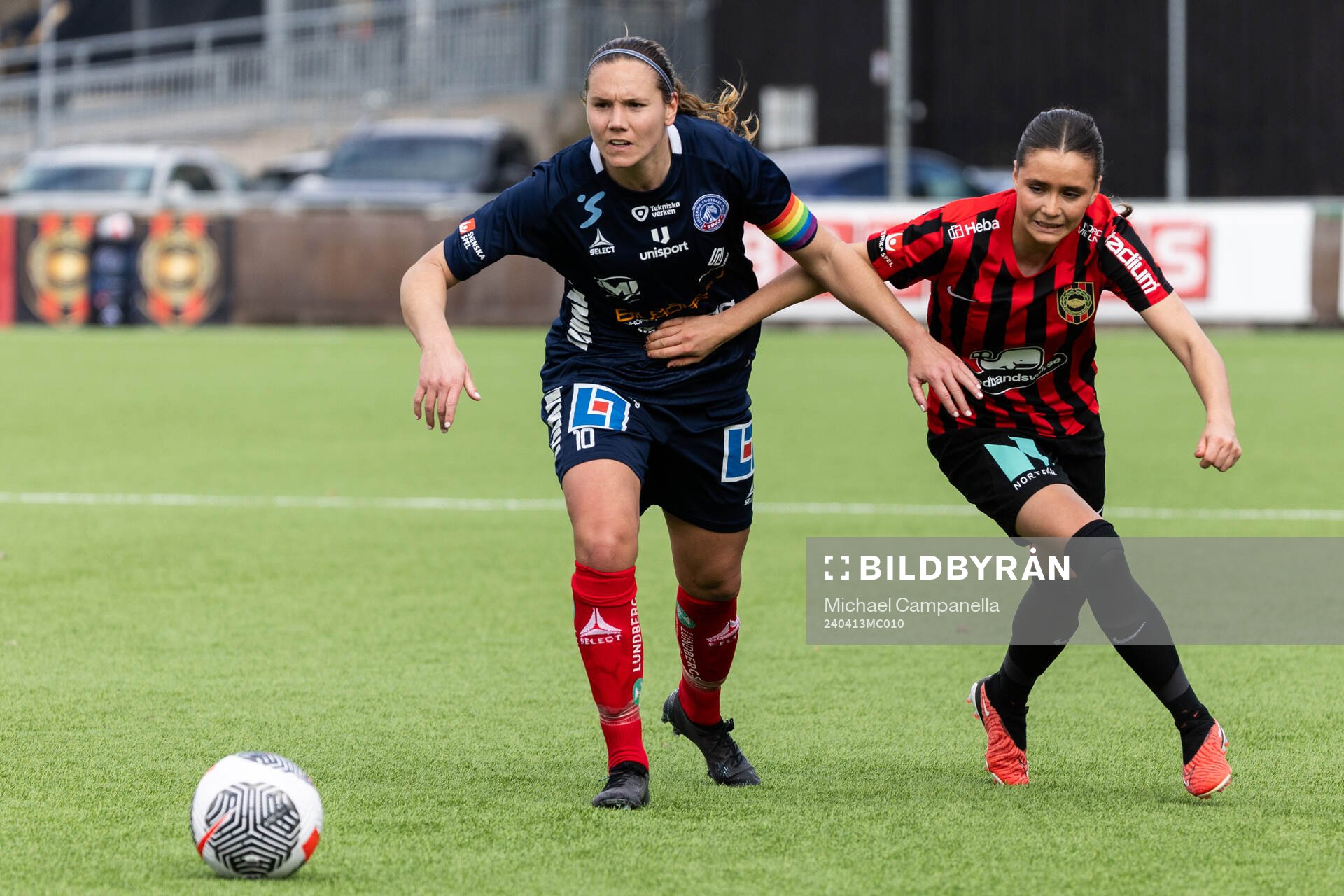 Linköpings Emma Lennartsson och Brommapojkarnas Vera Blom