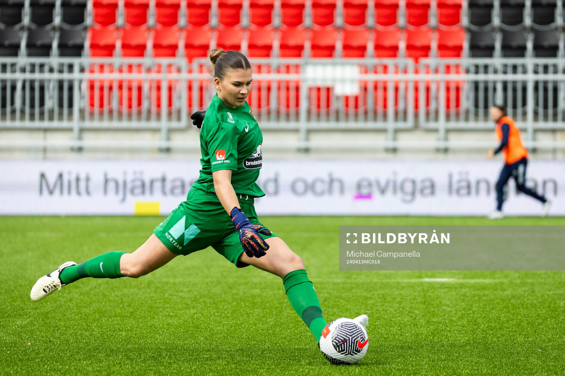Brommapojkarnas målvakt Anna Aurora Koivunen