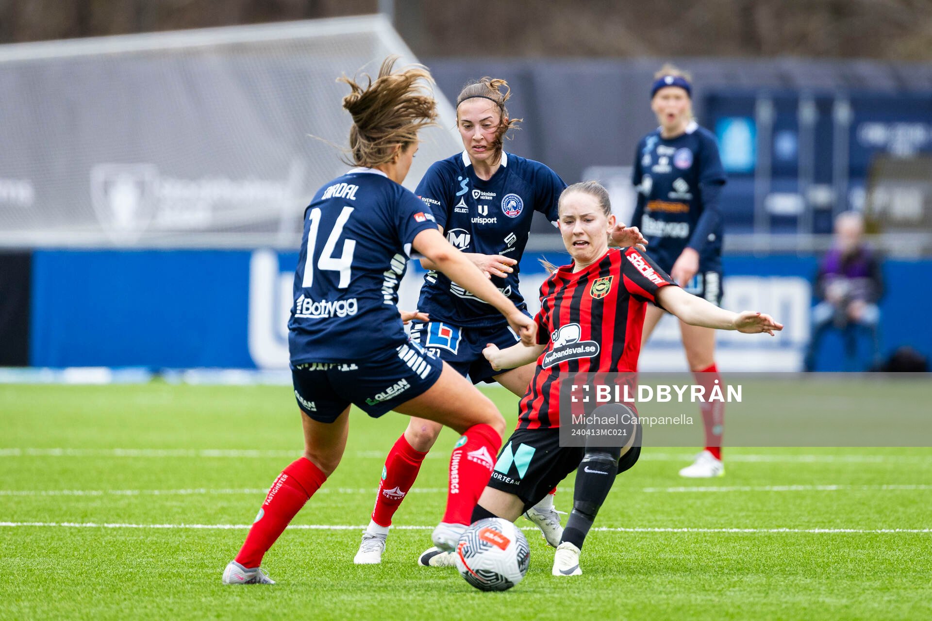 Brommapojkarnas Ida Bengtsson och Linköpings Irene Dirdal