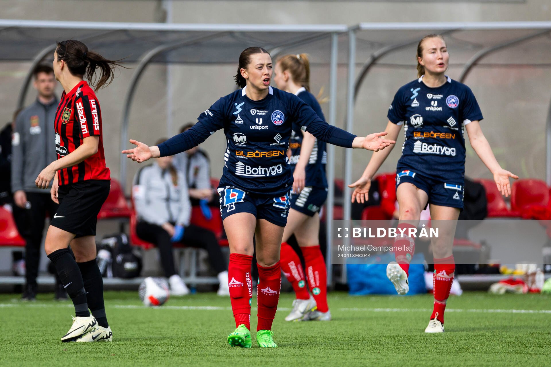 Linköpings Cornelia Kapocs klagar