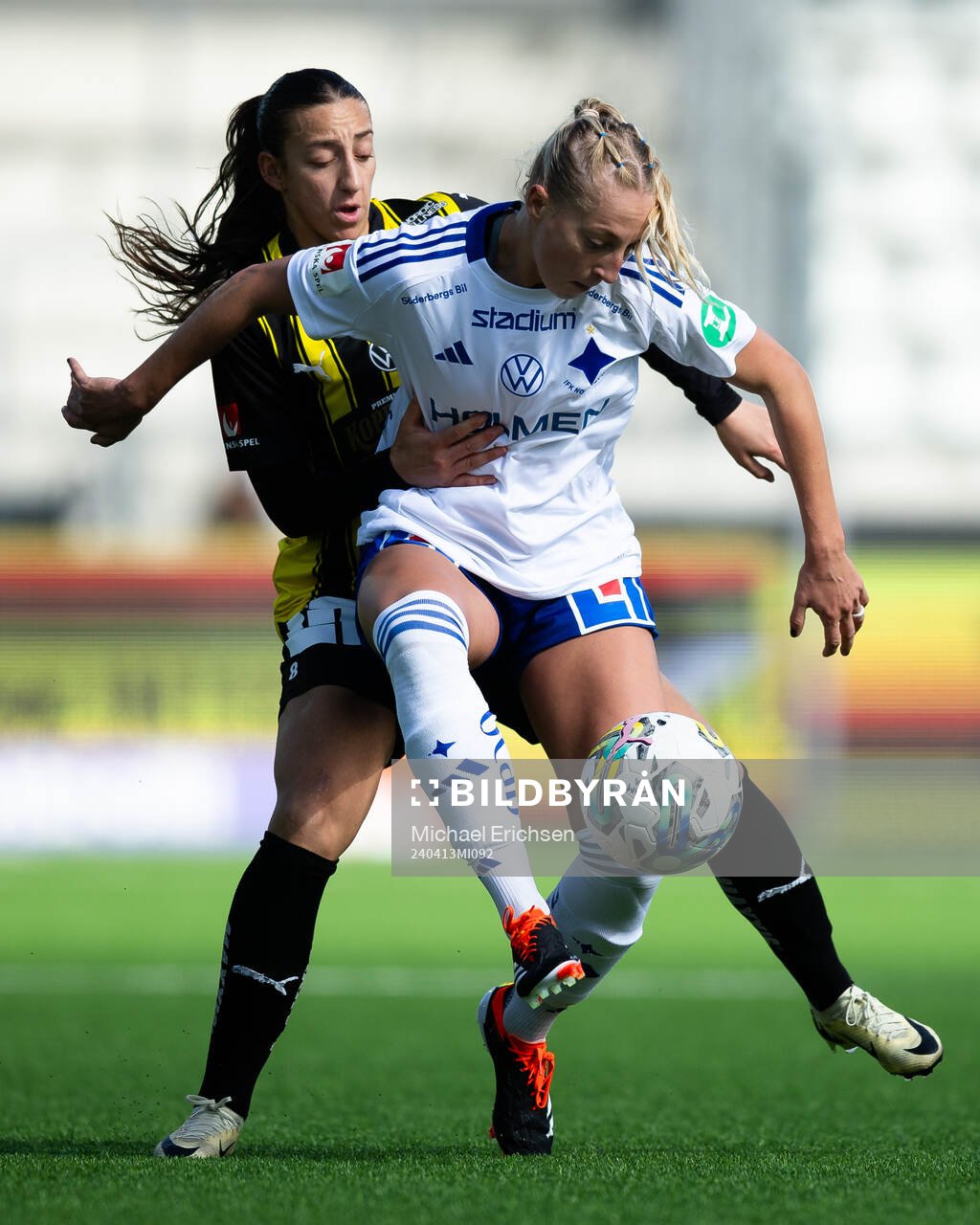 Häckens Rusul Rosa Kafaji och IFK Norrköpings Samantha