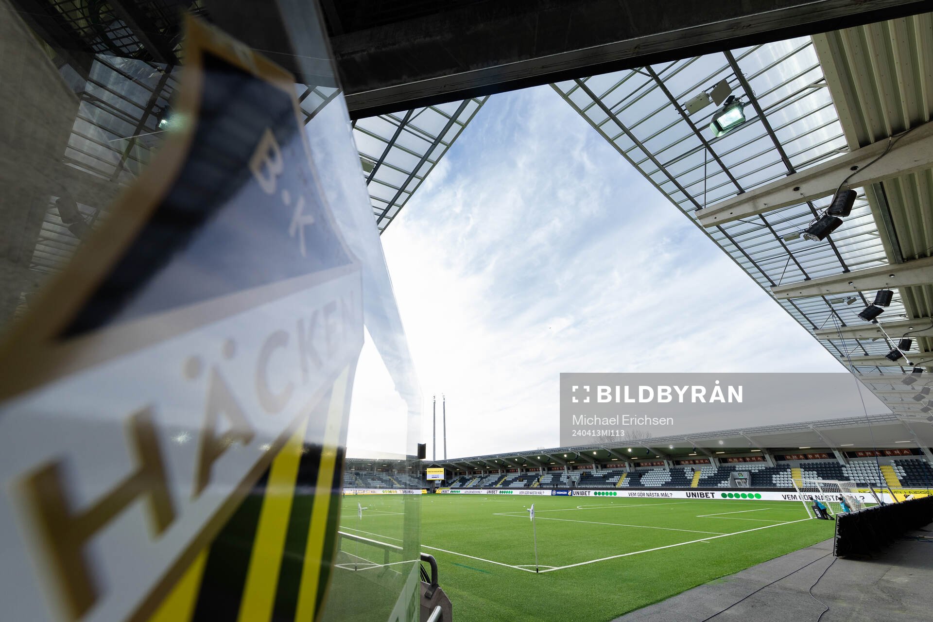 Bravida Arena innan fotbollsmatchen i Damallsvenskan mellan