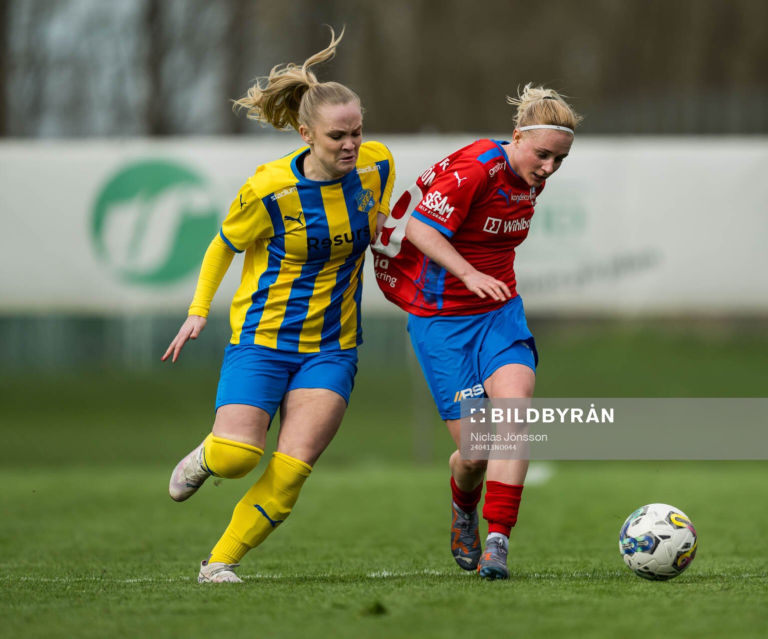 Eskilsminnes Elma Schlaucher Esser och Helsingborg s Melina