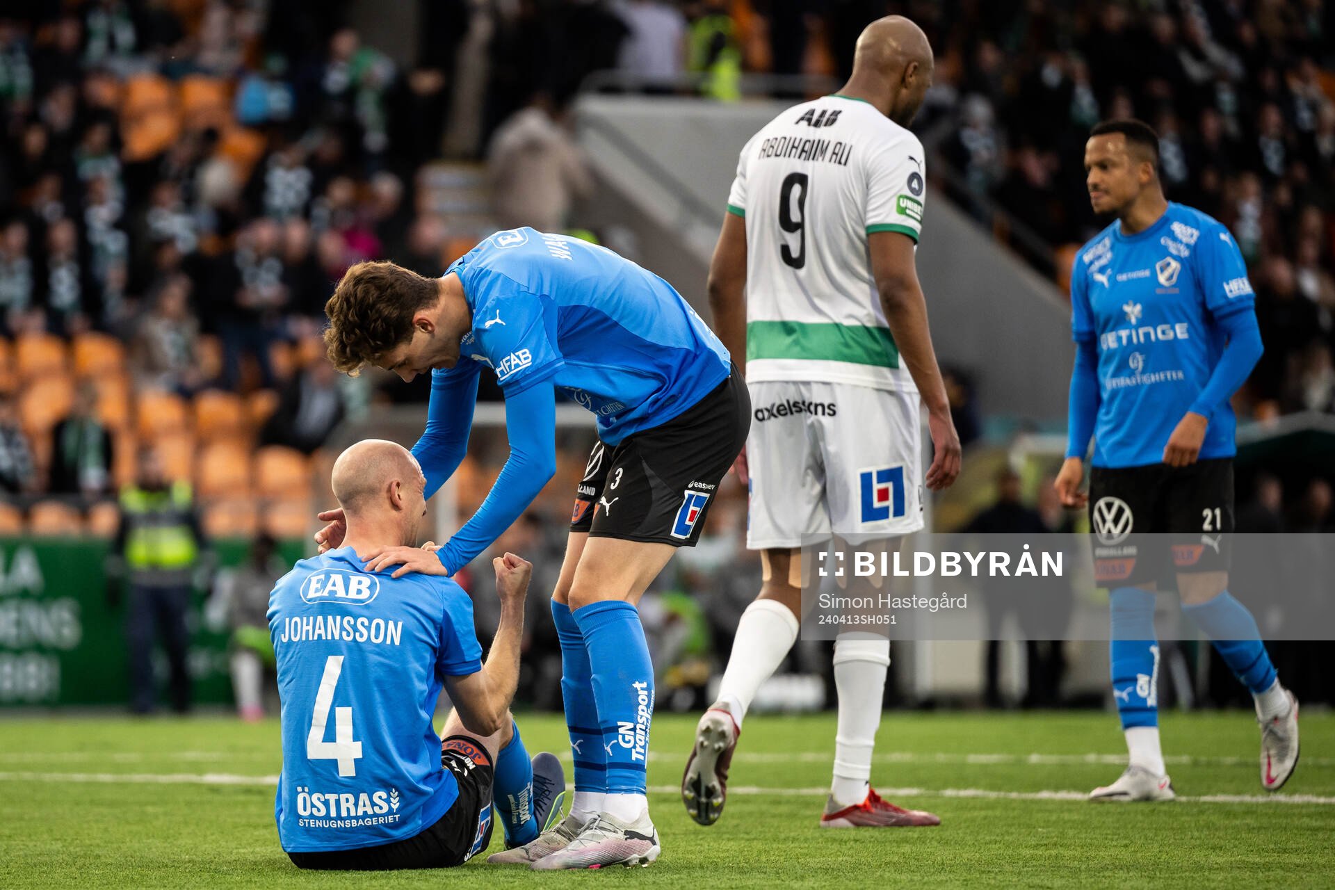 Halmstads Andreas Johansson och Gabriel Wallentin jublar