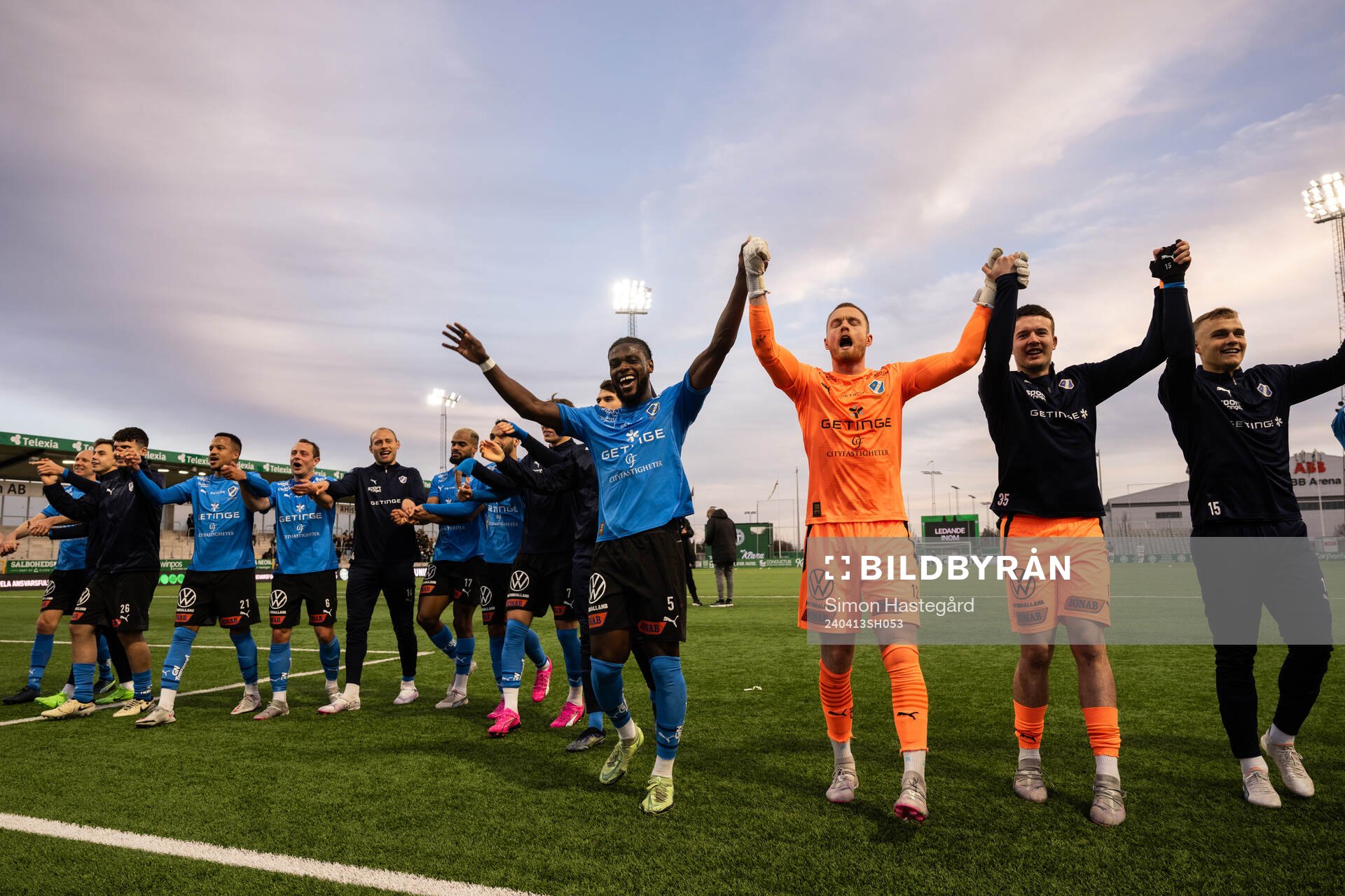 Halmstads spelare jublar