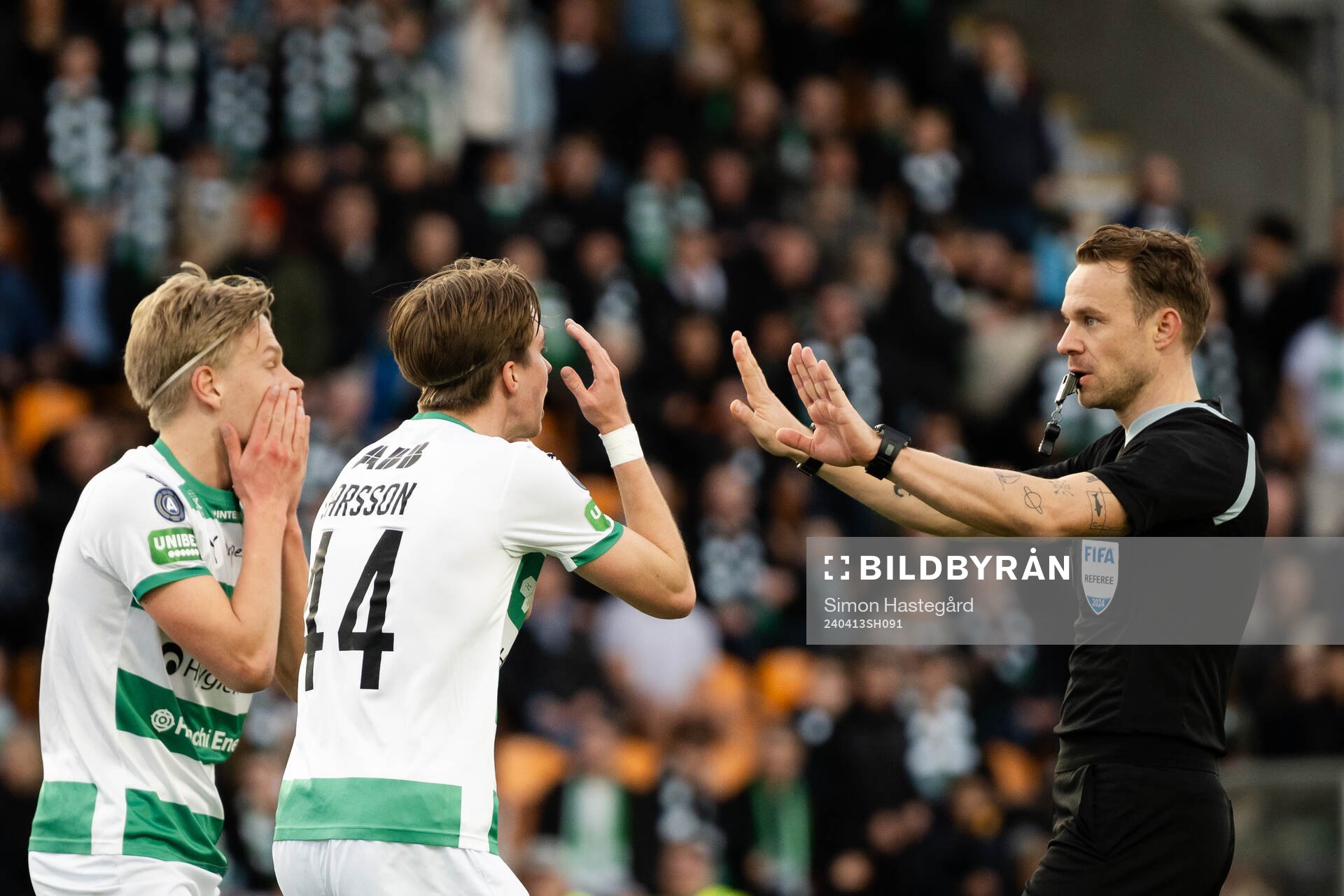 Västerås Marcus Linday och Max Larsson reagerar på