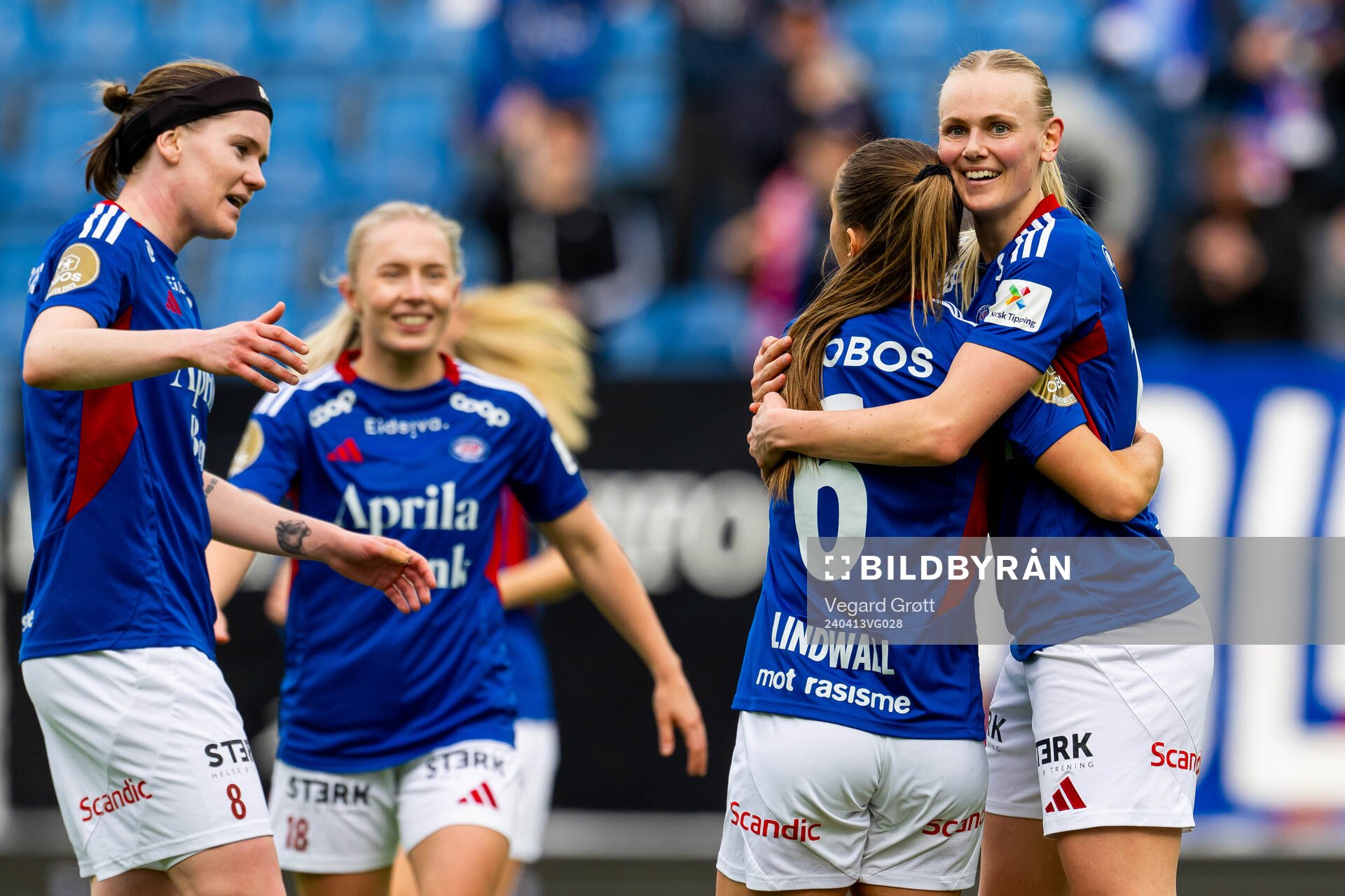 Tilde Lindwall of Vålerenga celebrates with teammate