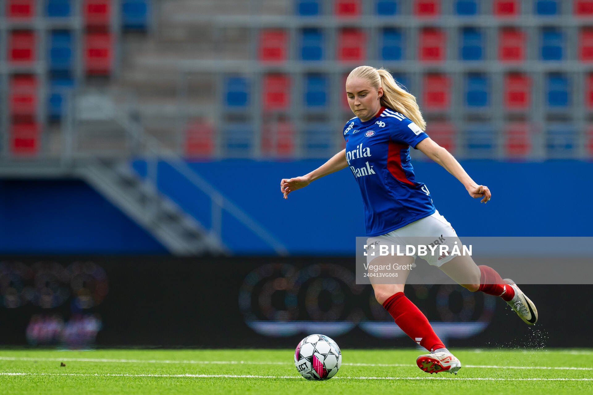 Iselin Sandnes Olsen of Vålerenga