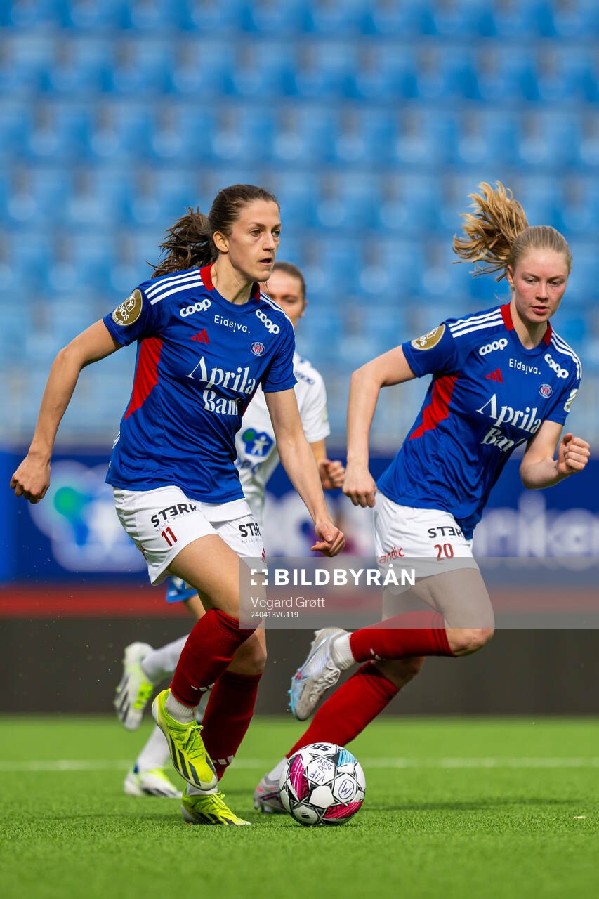 Emma Stølen Godø and Tuva Lotte Leschbrandt Espås of Vålerenga during the Toppserien football match between Vålerenga and Kolbotn on April 13, 2024 in Oslo.
