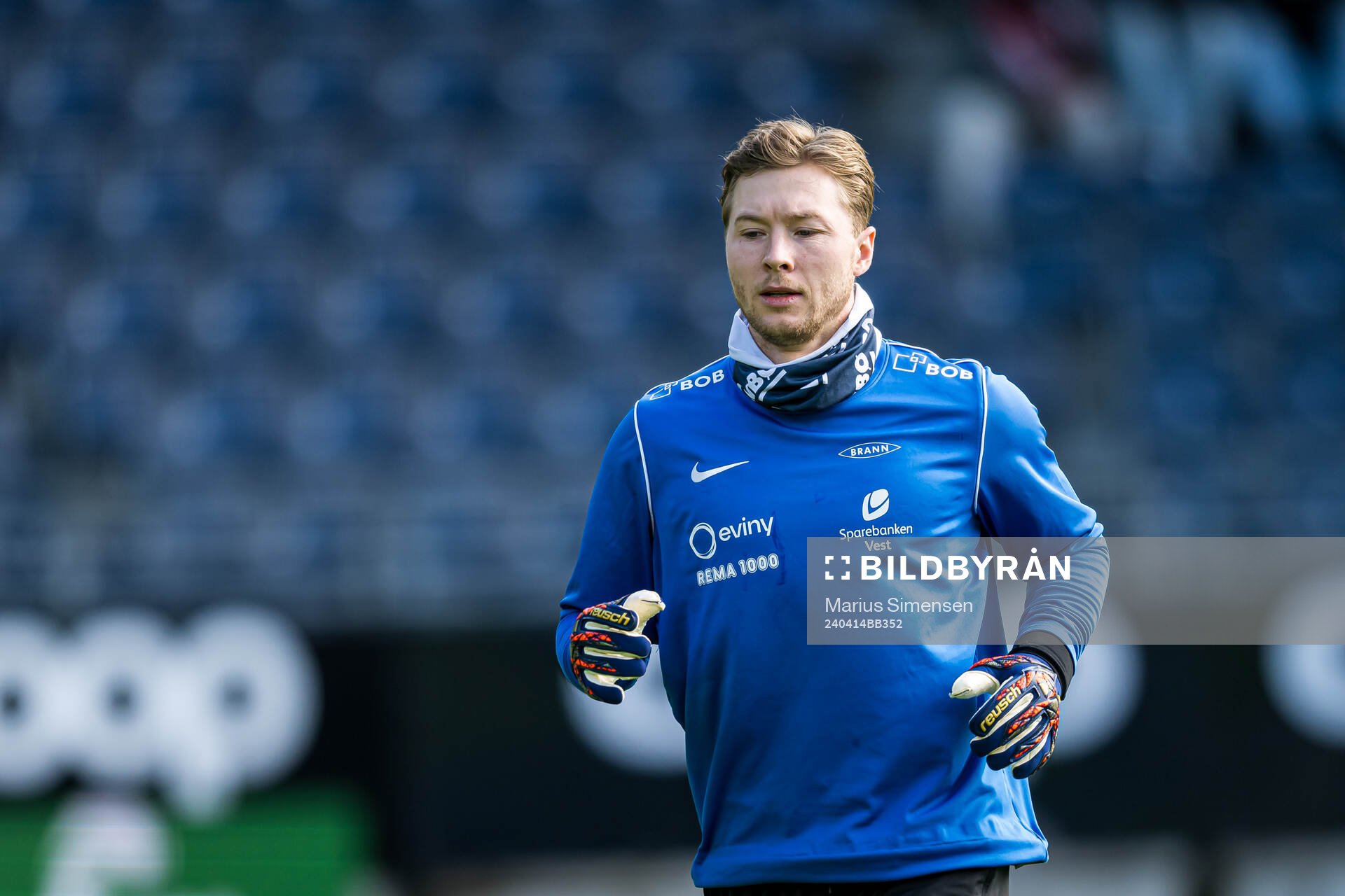 Mathias Dyngeland of Brann warms up