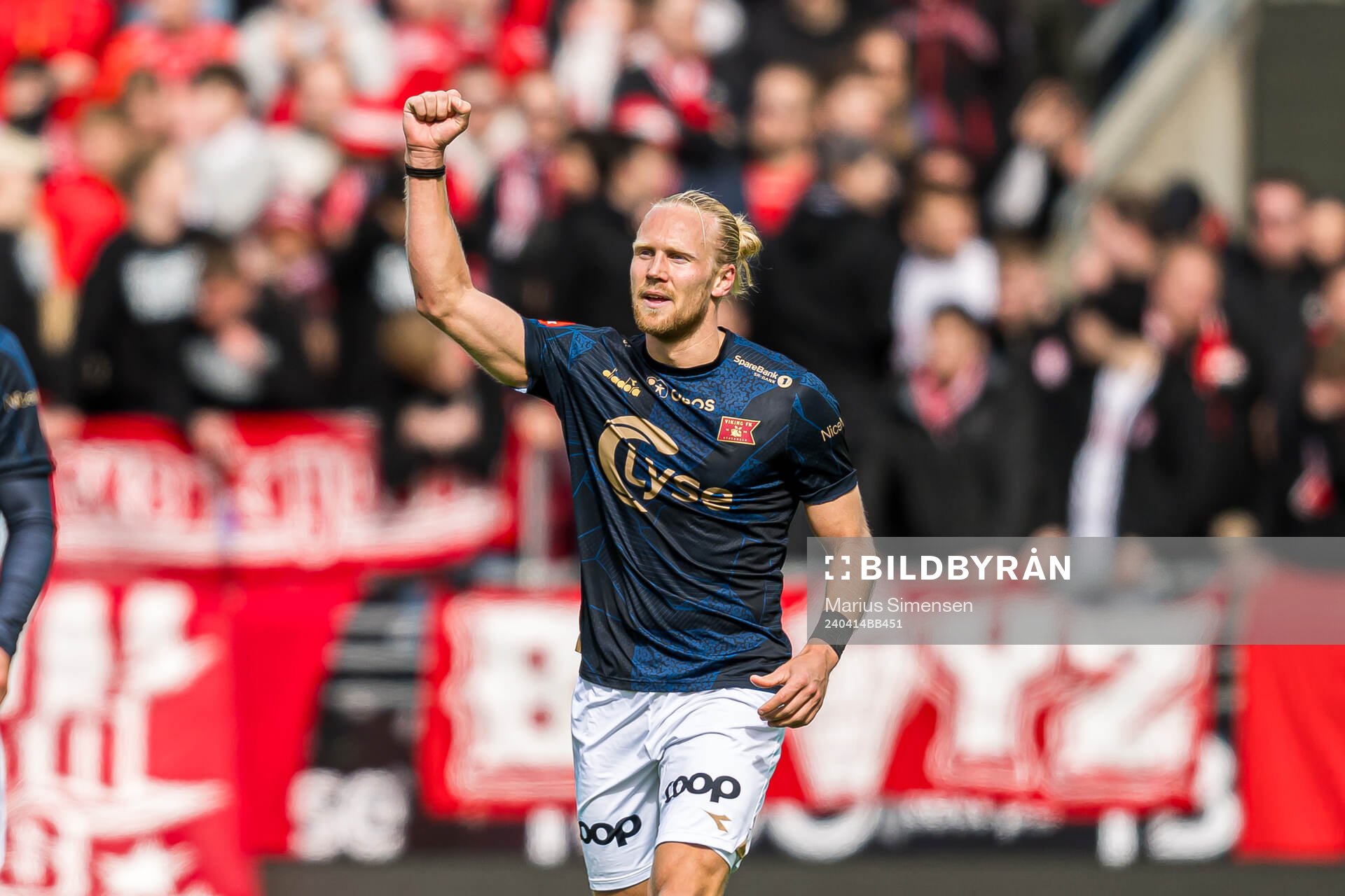 Lars-Jørgen Salvesen of Viking celebrates