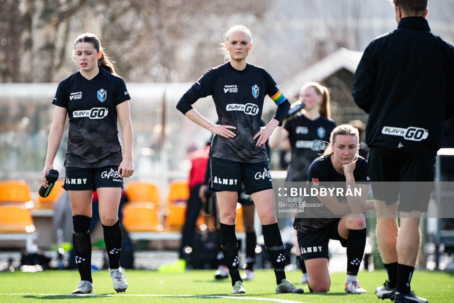 Växjö DFFs Emma Pennsäter deppar med lagkamrater