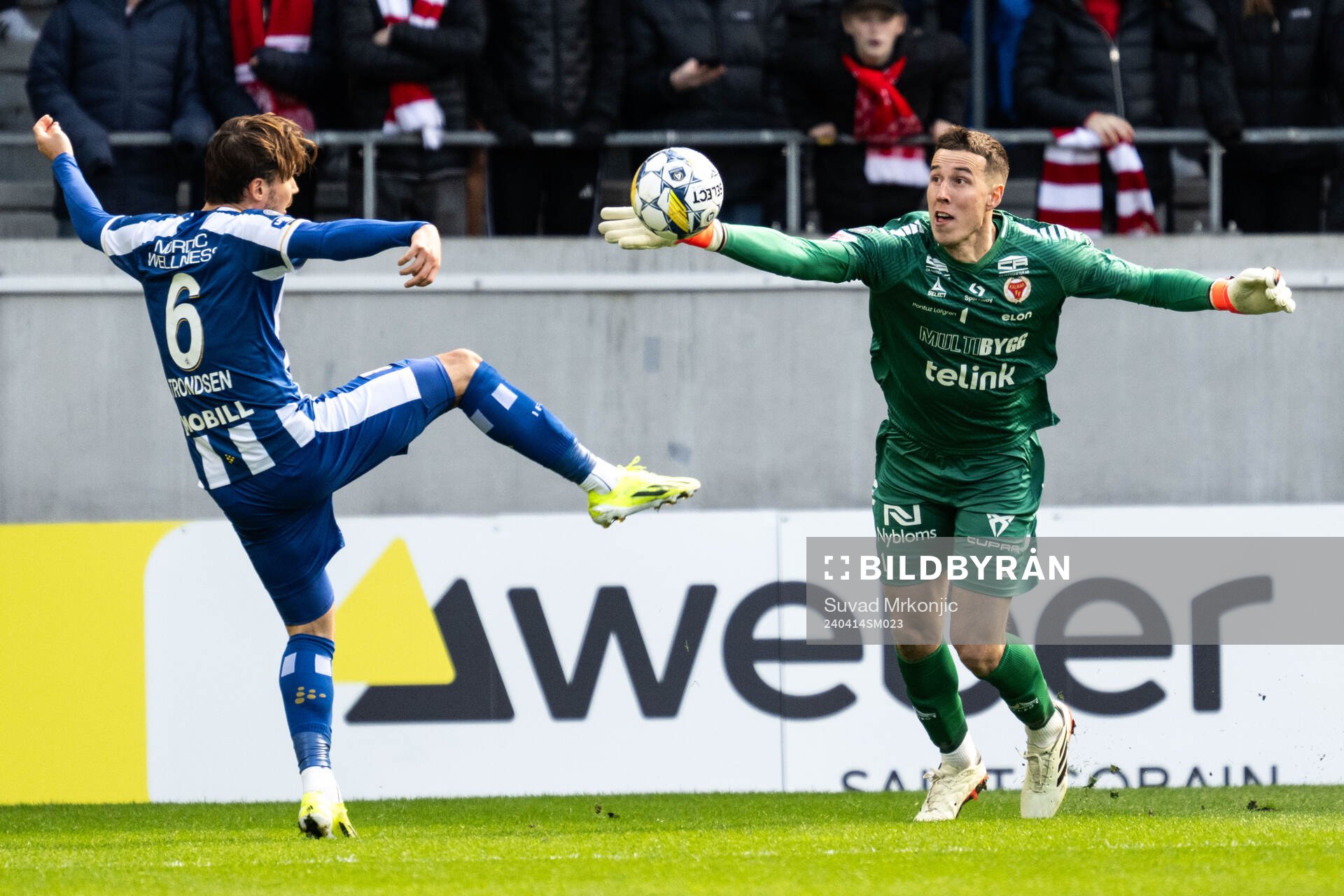 IFK Göteborgs Anders Trondsen och Kalmars målvakt Samuel