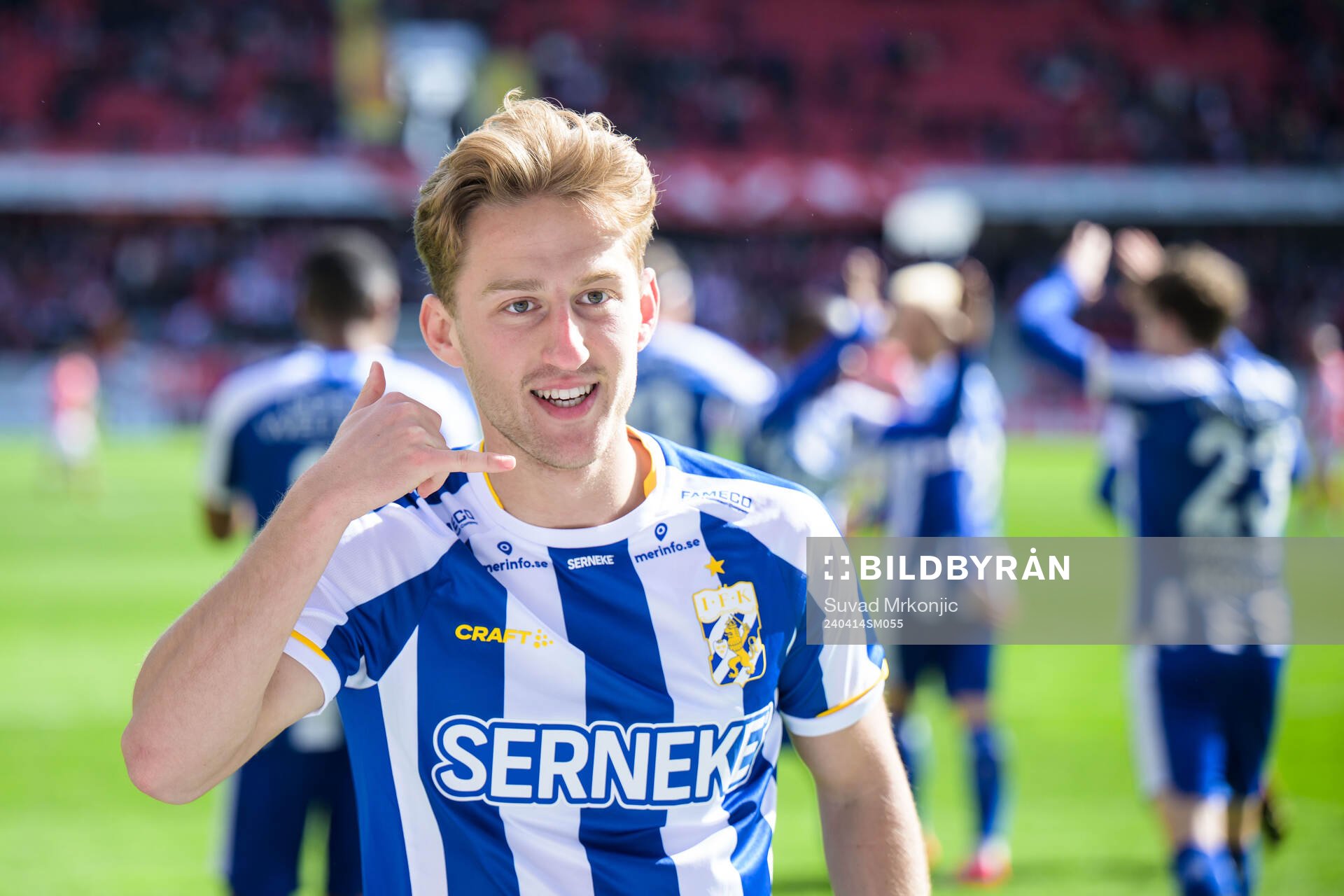 IFK Göteborgs Arbnor Mucolli jublar efter 0-1 under fotbollsmatchen i Allsvenskan mellan Kalmar och IFK Göteborg den 14 april 2024 i Kalmar.