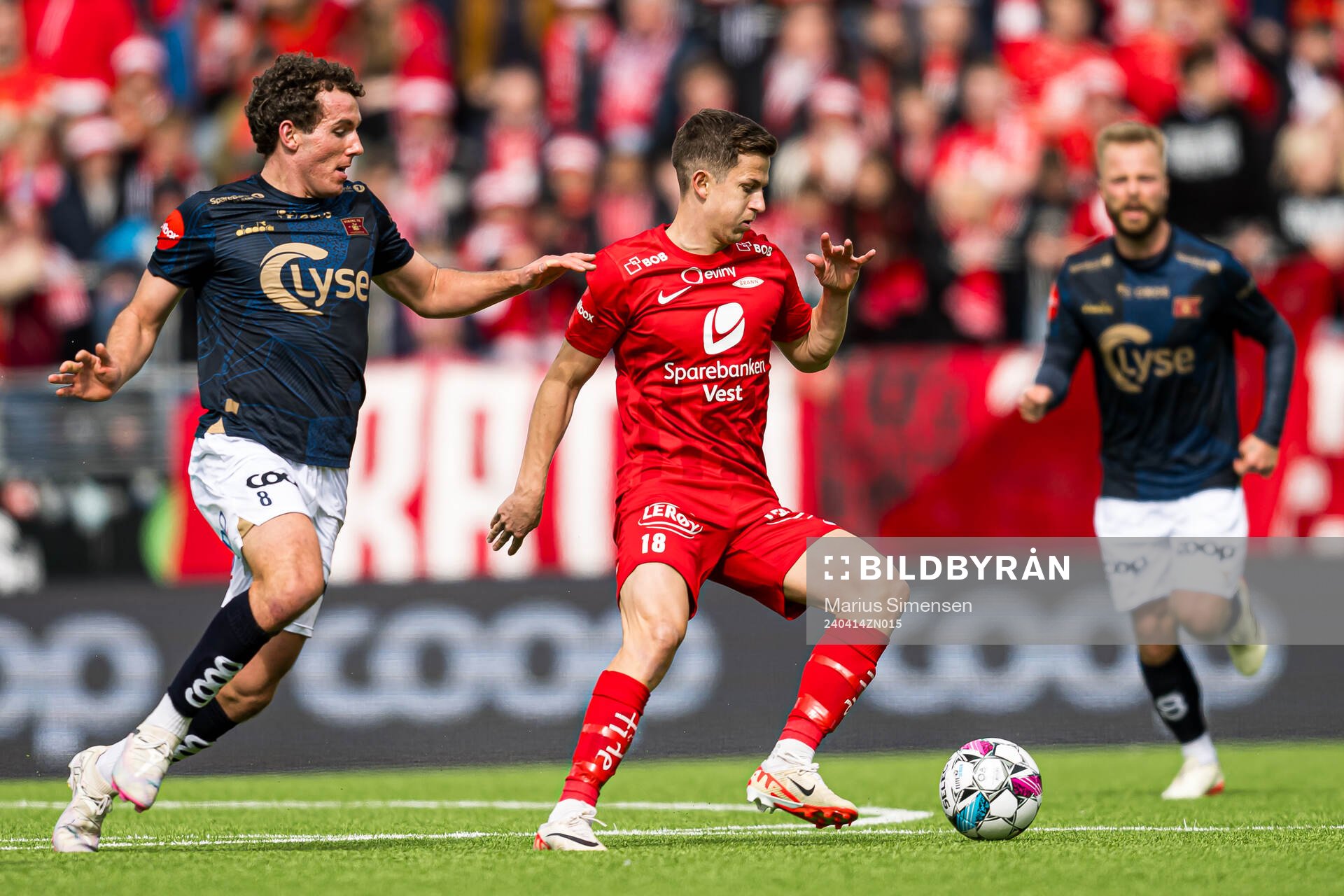 Joe Zen Robert Bell of Viking and Sander Kartum of Brann