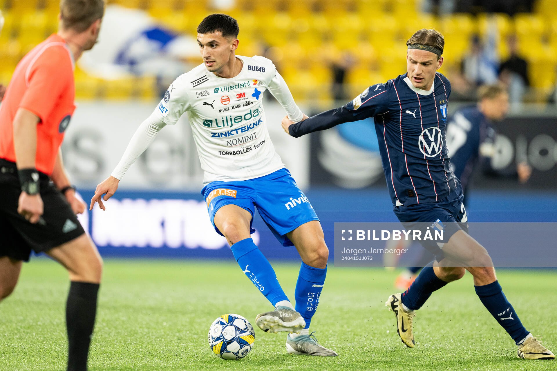 Värnamos Emin Hasic och Malmö FFs Erik Botheim