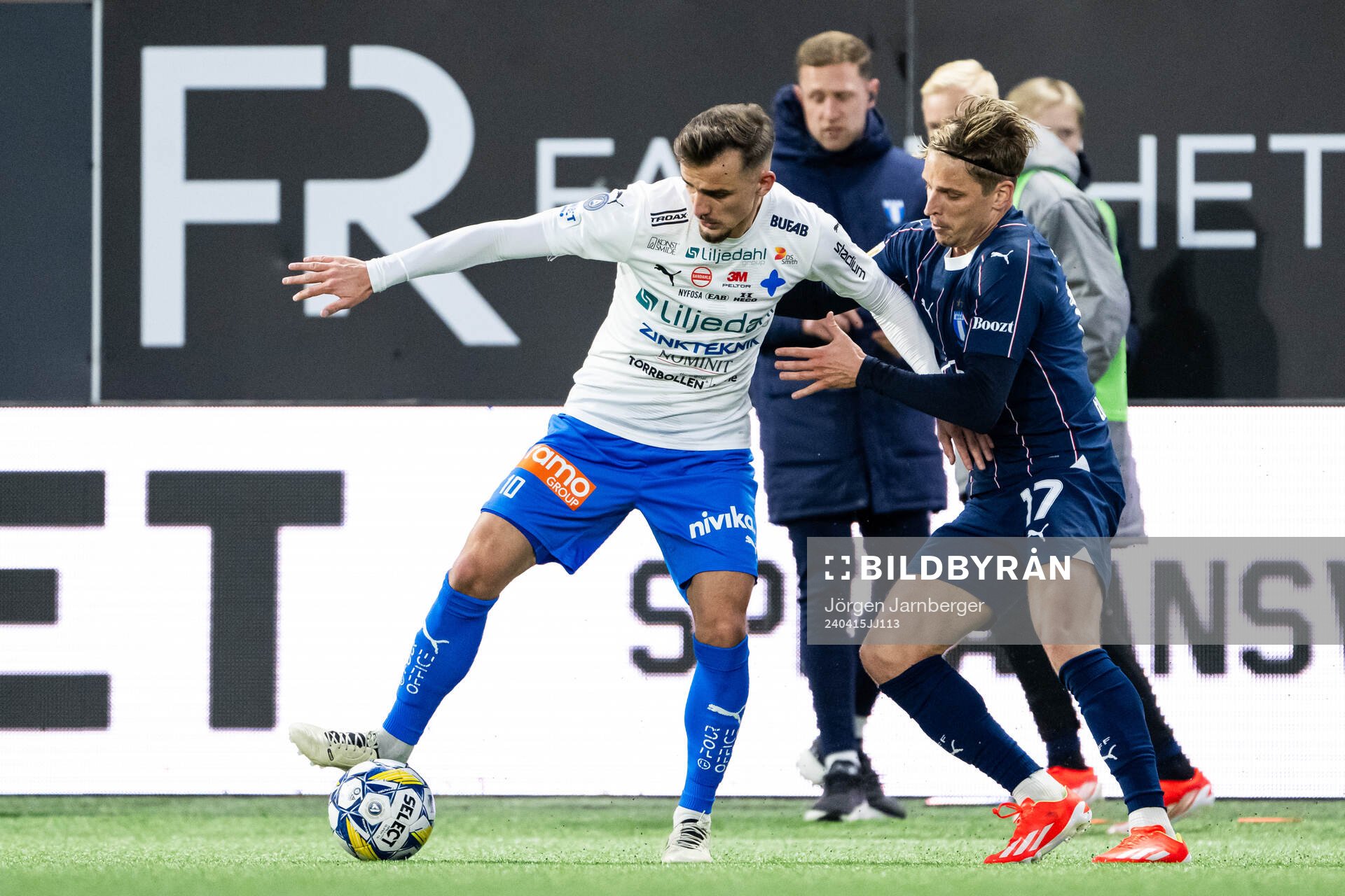 Värnamos Ajdin Zeljkovic och Malmö FFs Jens Stryger Larsen