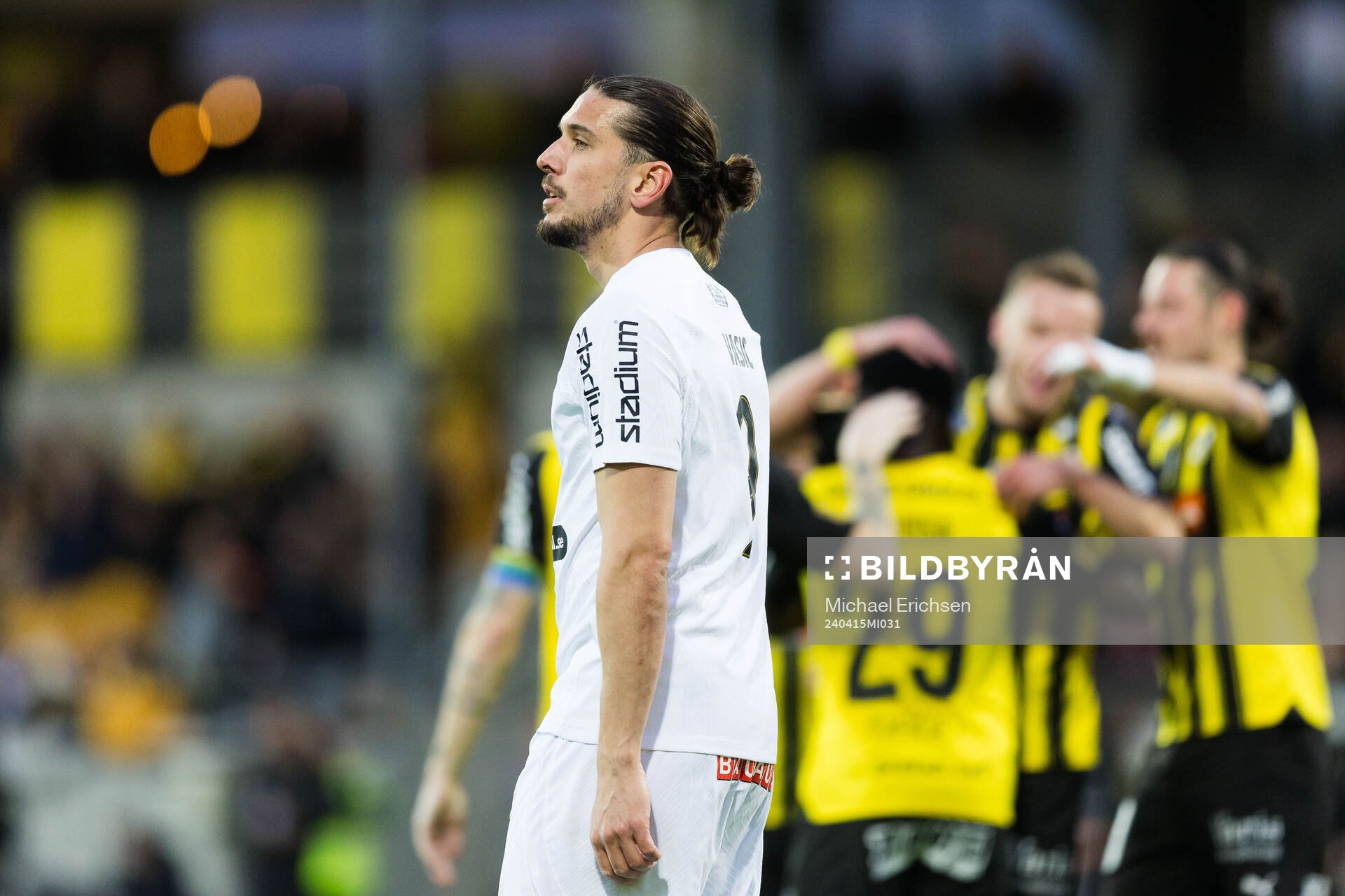 Brommapojkarnas Nikola Vasic deppar