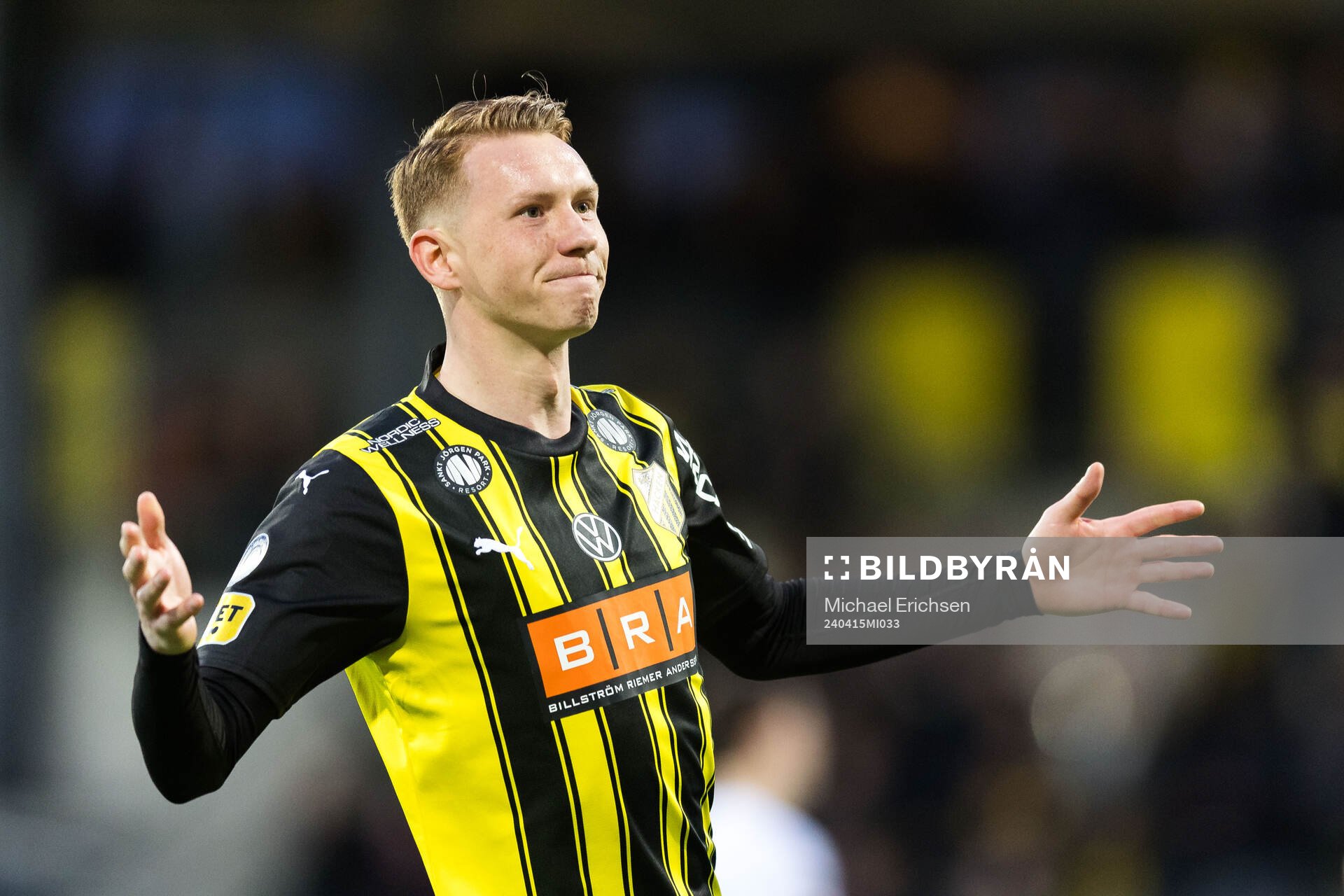 Häckens Julius Lindberg jublar