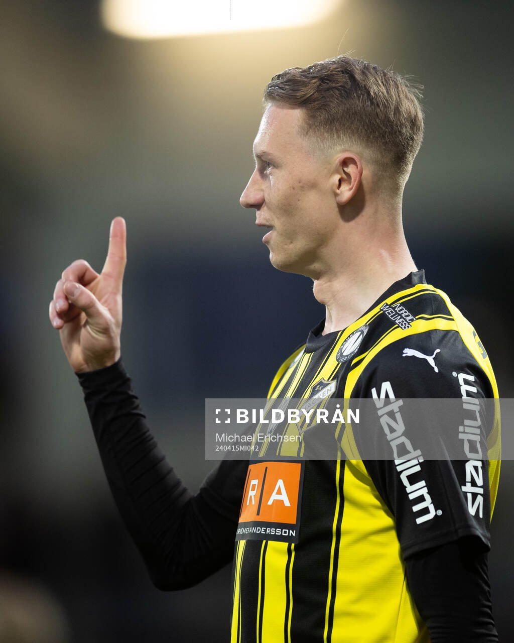 Häckens Julius Lindberg jublar