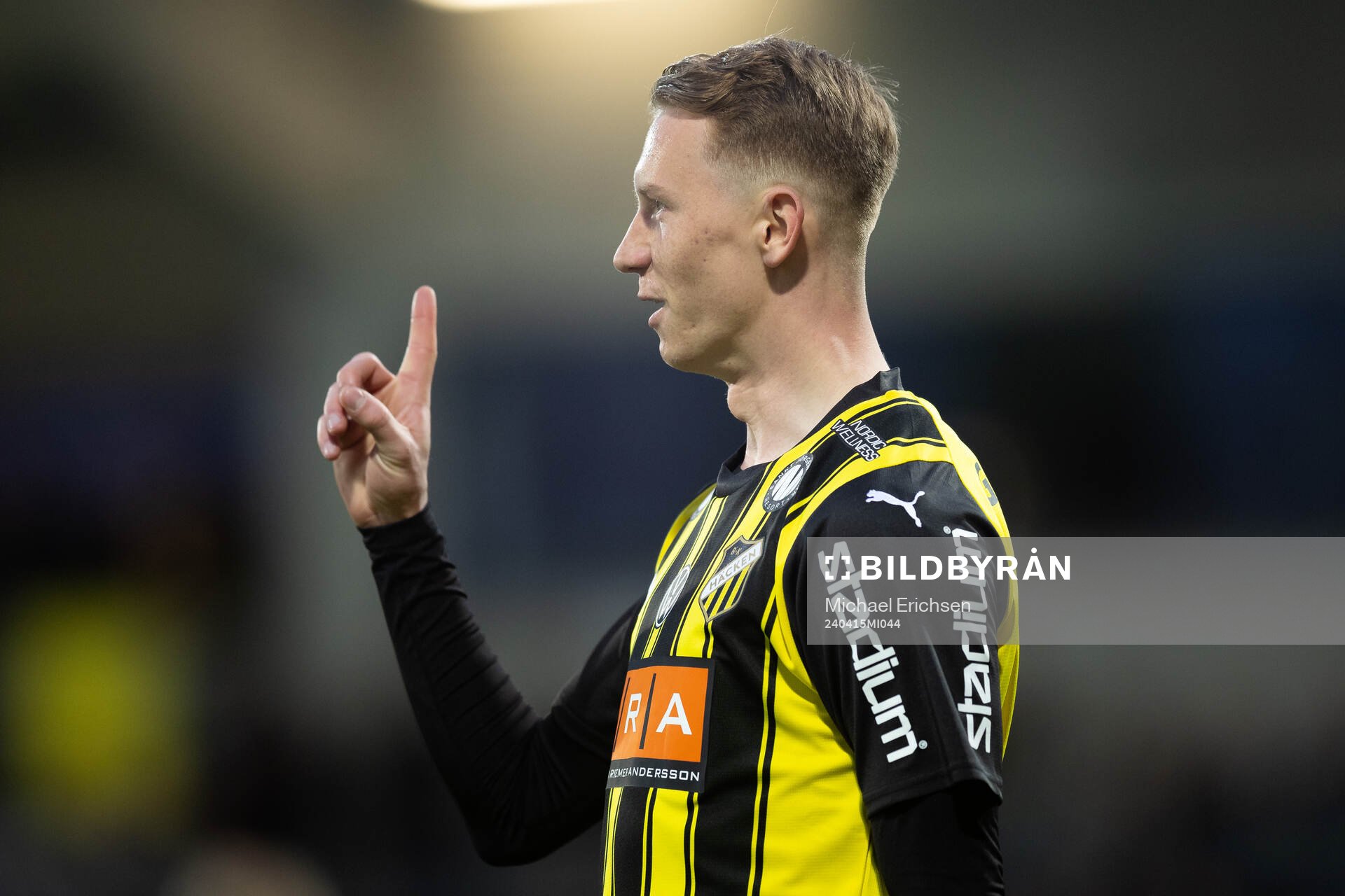 Häckens Julius Lindberg jublar