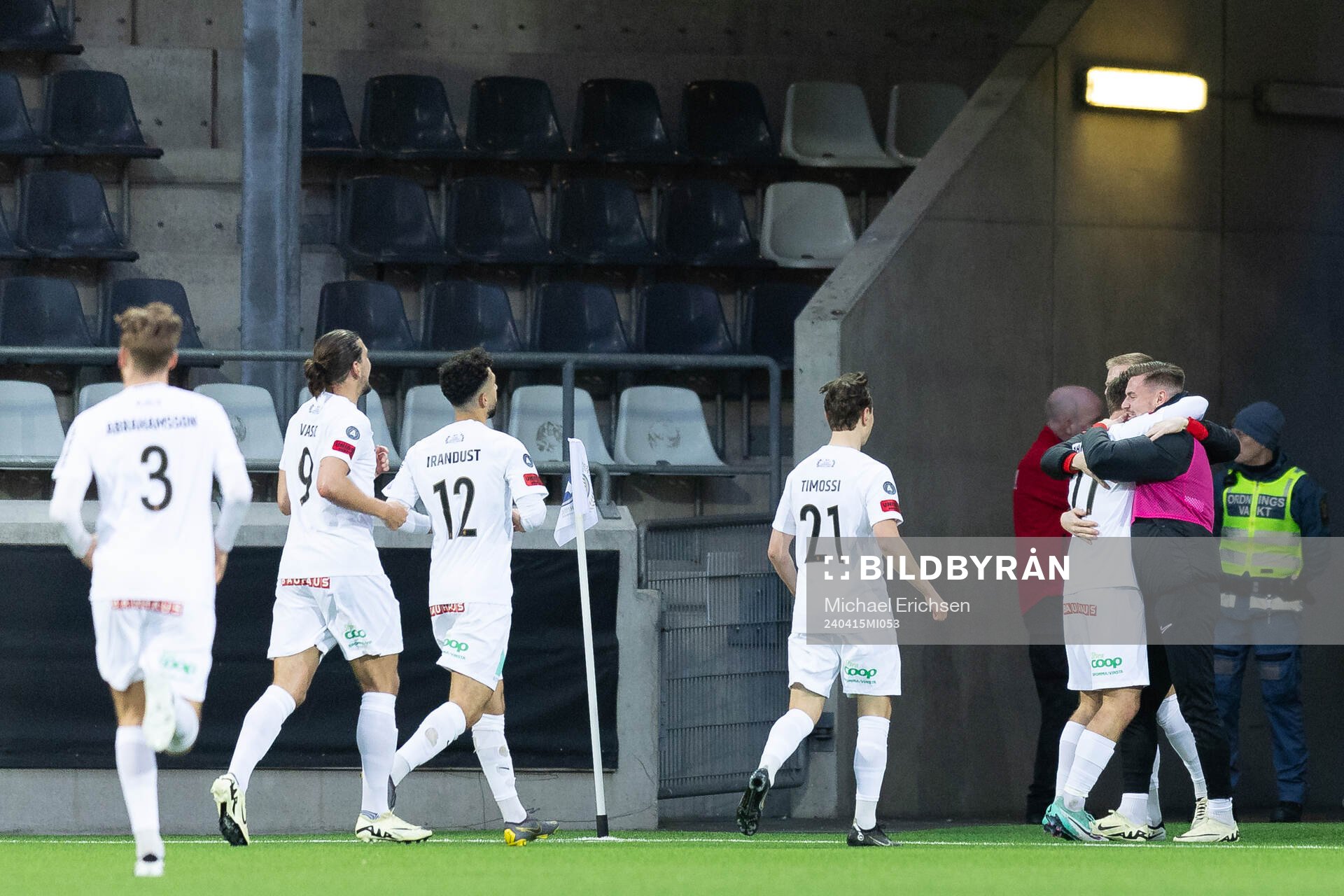 Brommapojkarnas Kaare Brøckner Barslund jublar