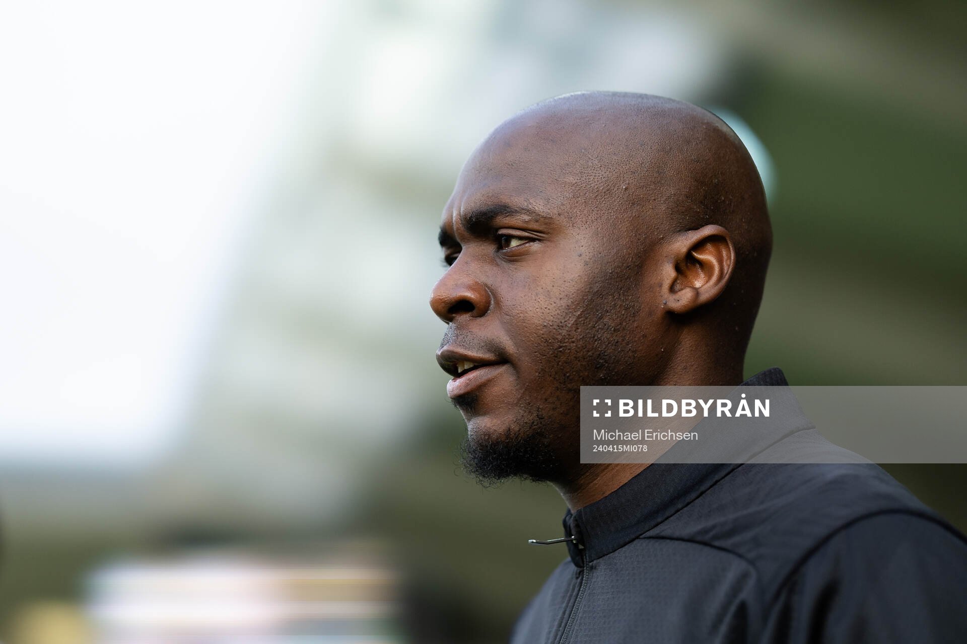 Häckens Edward Chilufya innan fotbollsmatchen i